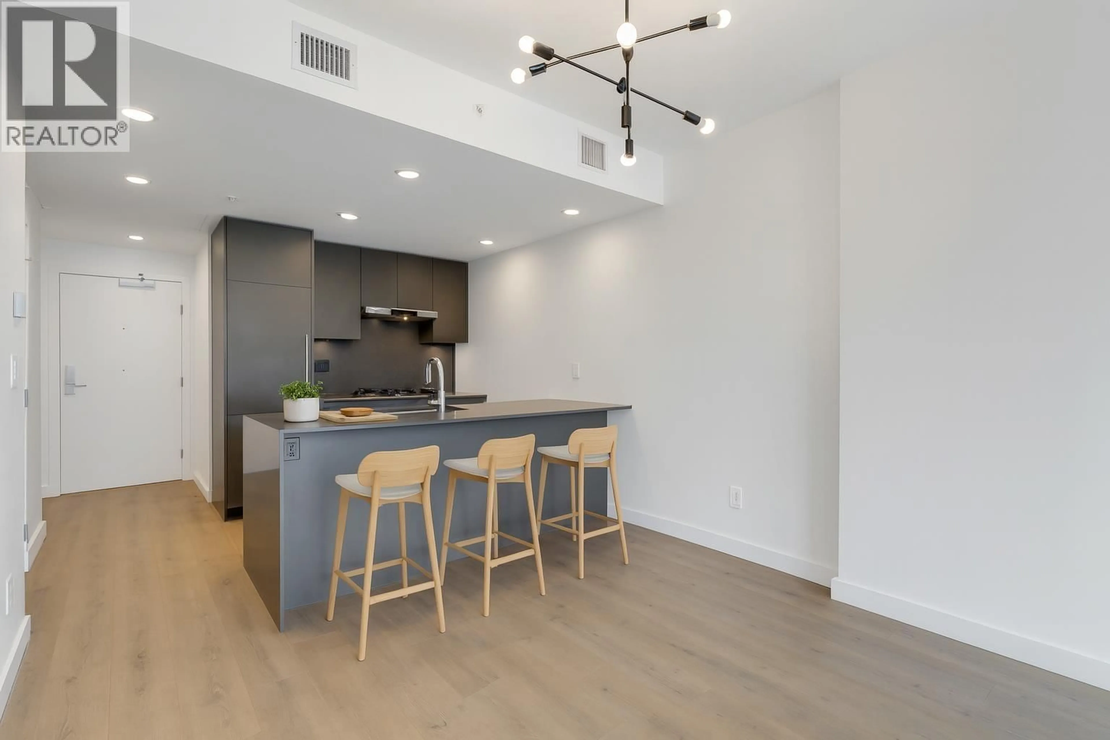 Open concept kitchen, unknown for 1308 - 2181 MADISON AVENUE, Burnaby British Columbia V5C0N4