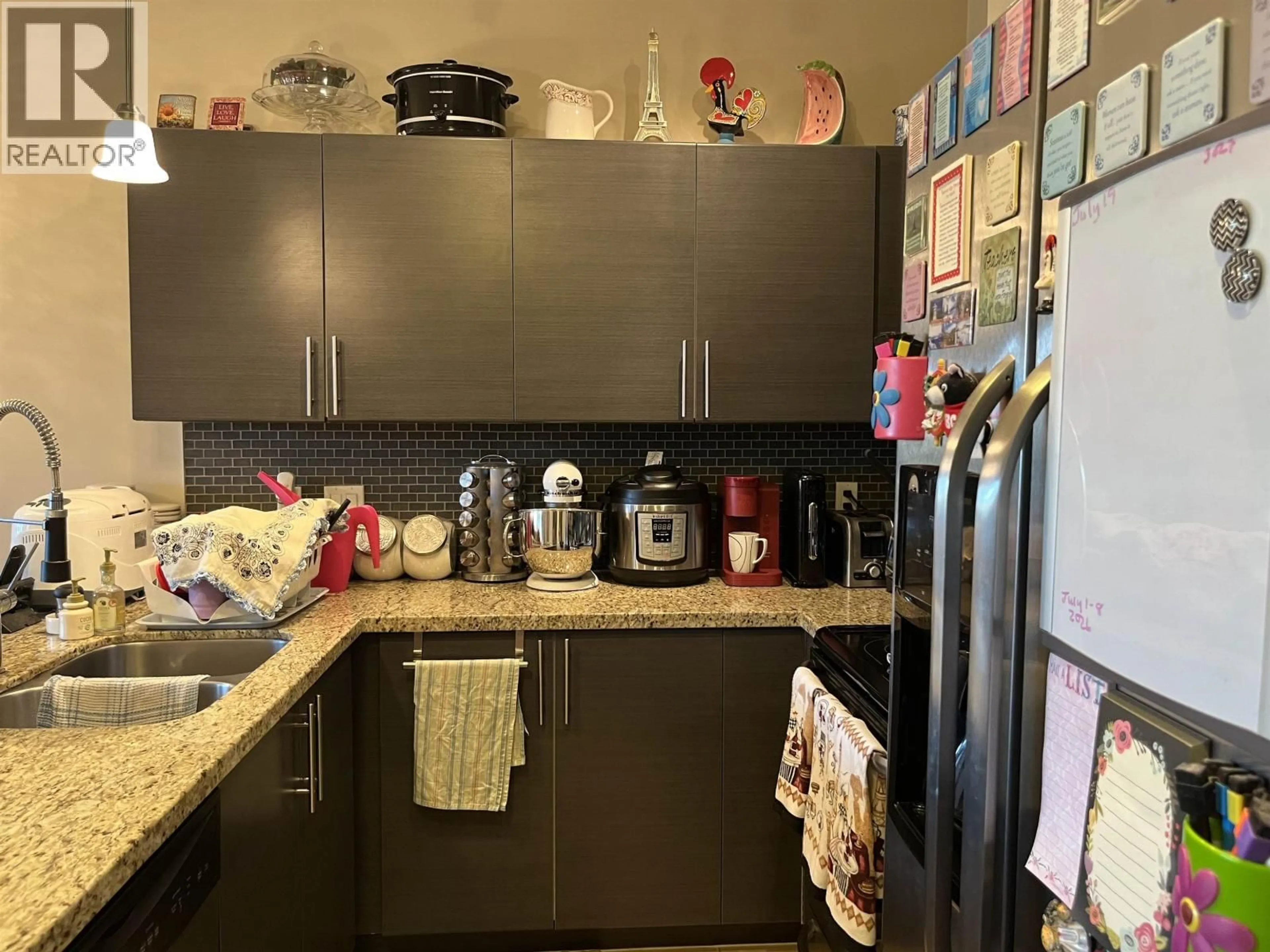 Standard kitchen, unknown for PH3 - 2239 KINGSWAY STREET, Vancouver British Columbia V5N0E5