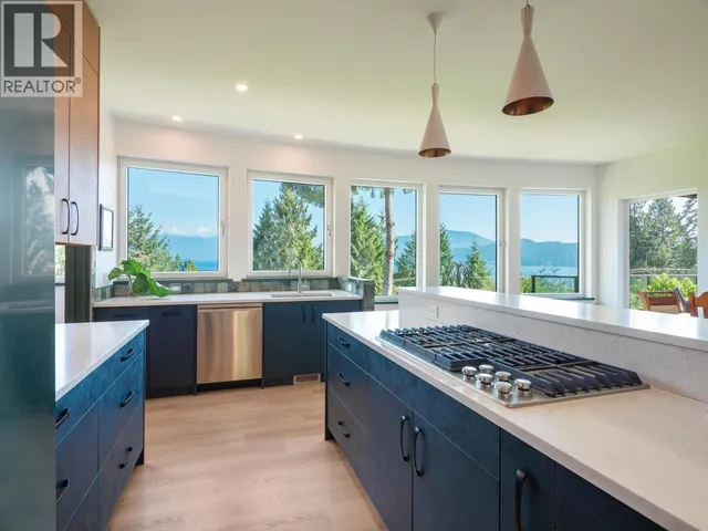 1832 NORTH ROAD, Gibsons 5