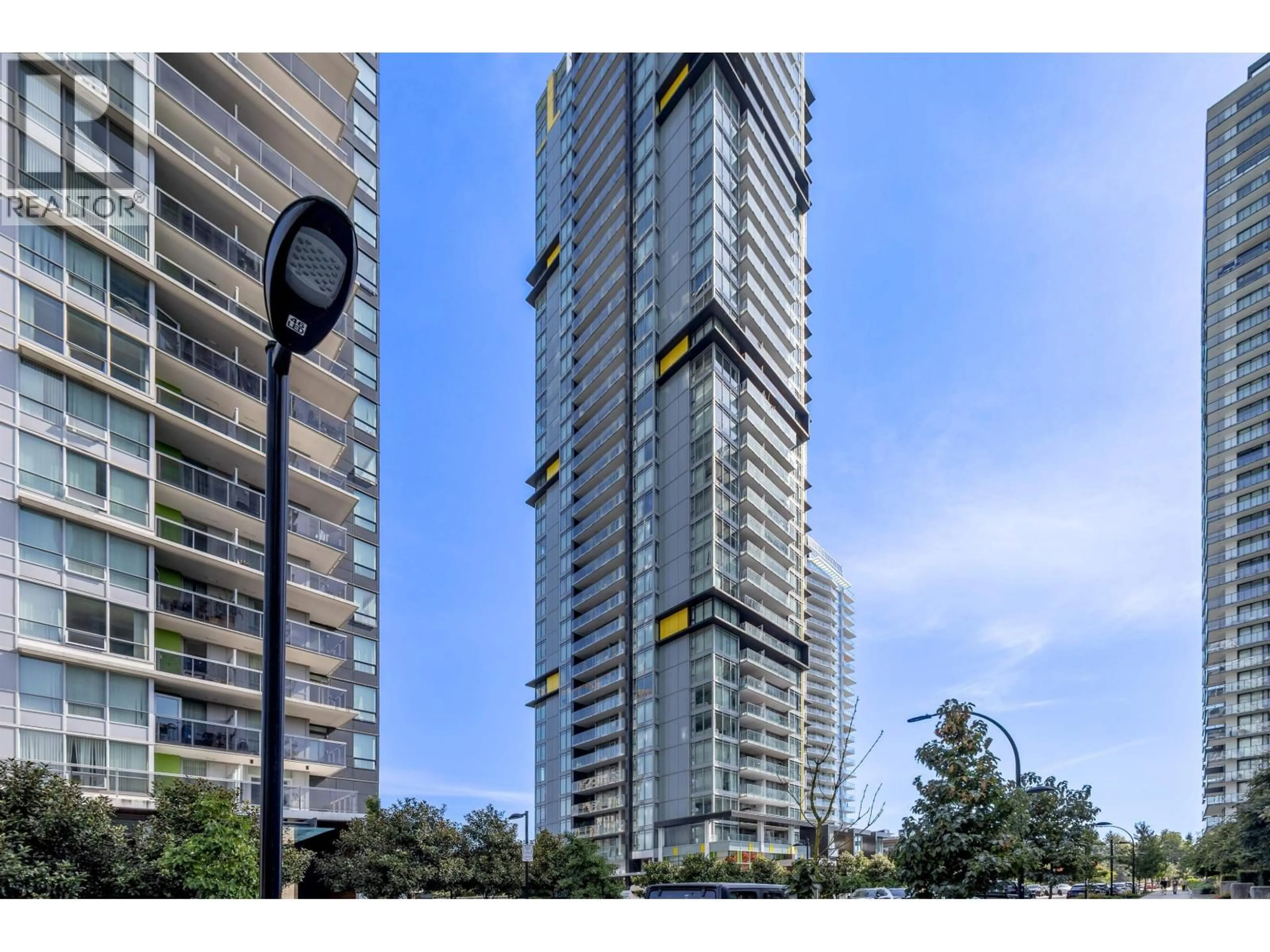Indoor foyer for 1701 - 6700 DUNBLANE AVENUE, Burnaby British Columbia V5H0J3
