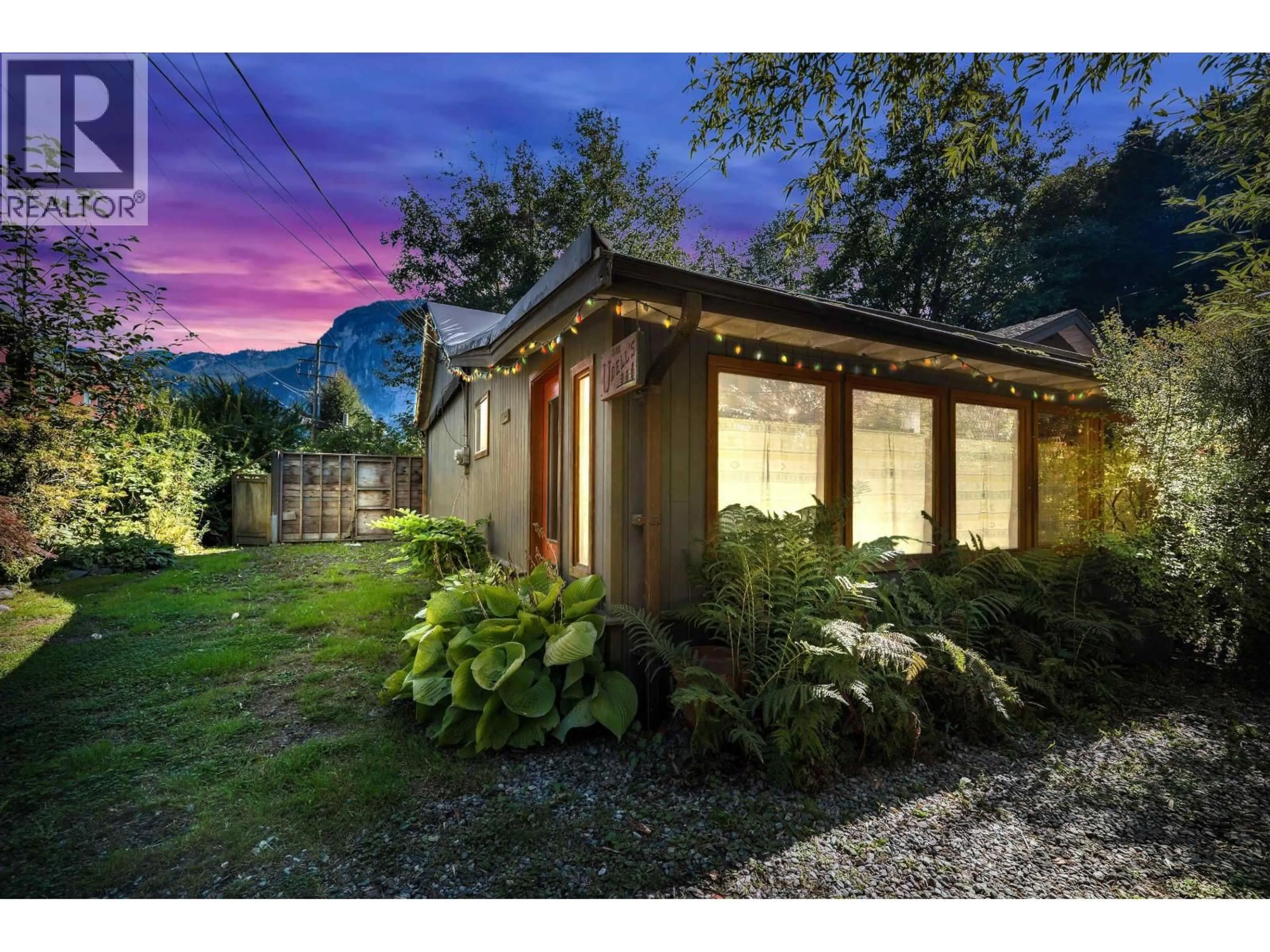Unknown for 37791 THIRD AVENUE, Squamish British Columbia V8B0S1