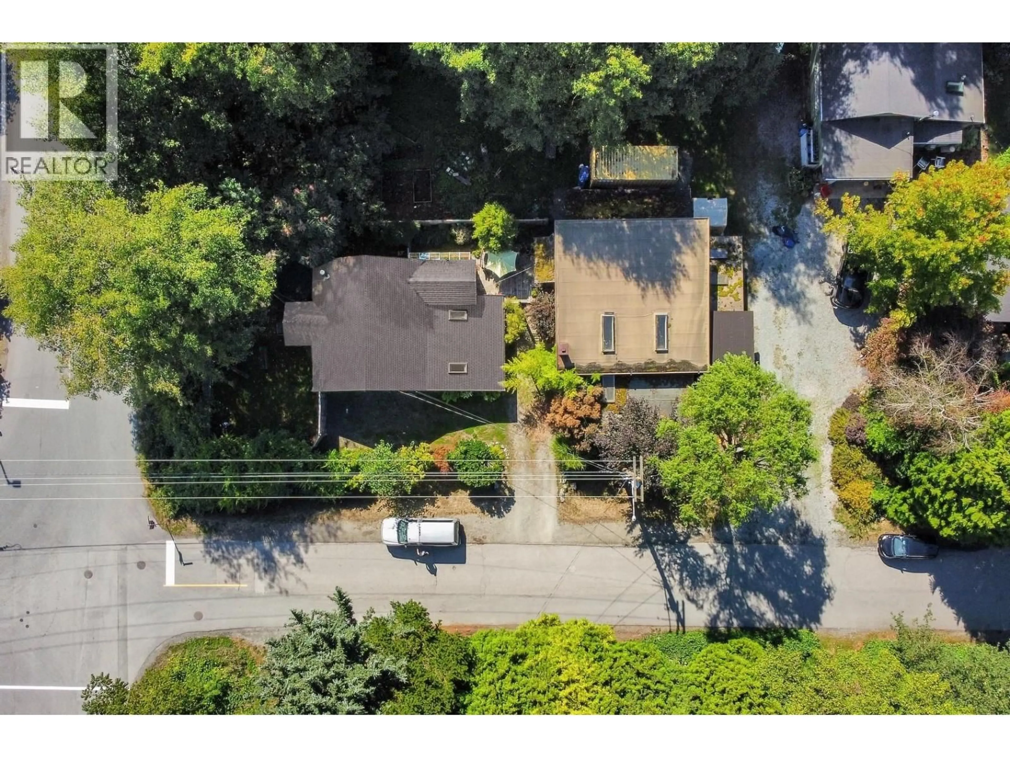 A pic from outside/outdoor area/front of a property/back of a property/a pic from drone, street for 37791 THIRD AVENUE, Squamish British Columbia V8B0S1