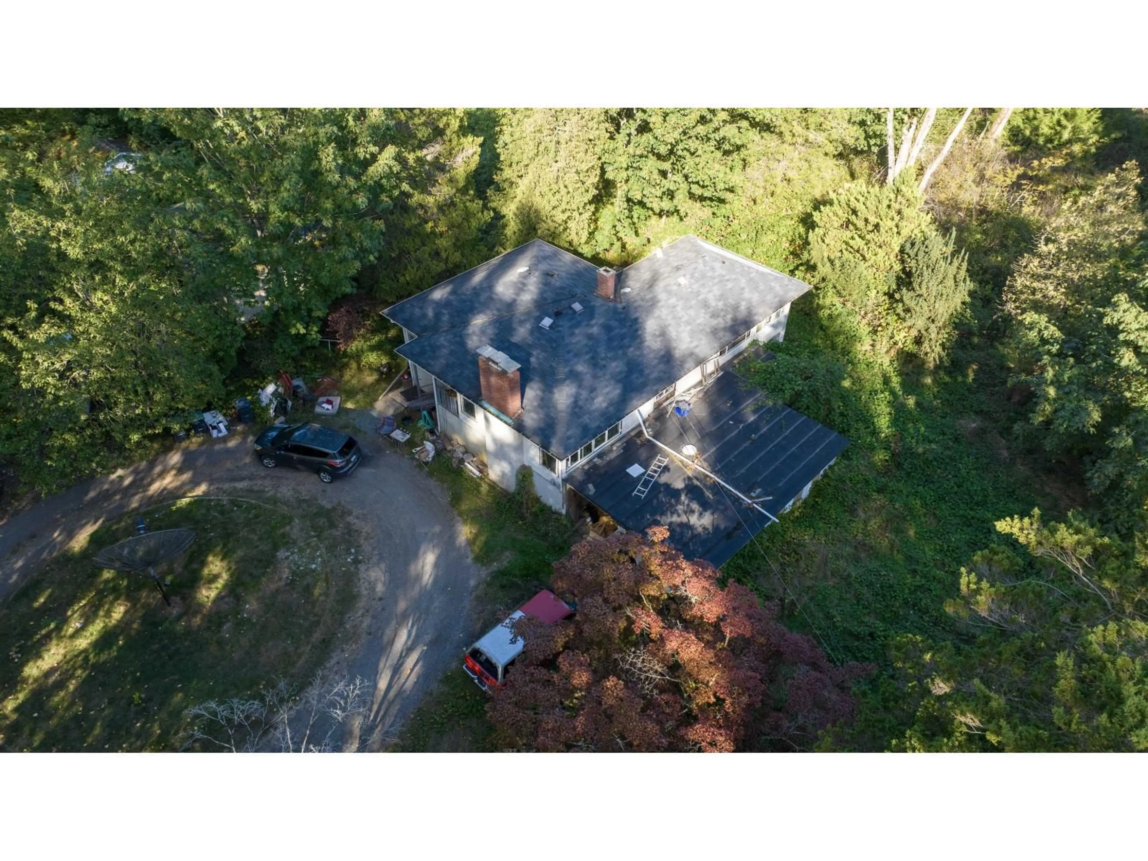A pic from outside/outdoor area/front of a property/back of a property/a pic from drone, street for 3308 210, Langley British Columbia V2Z2C4