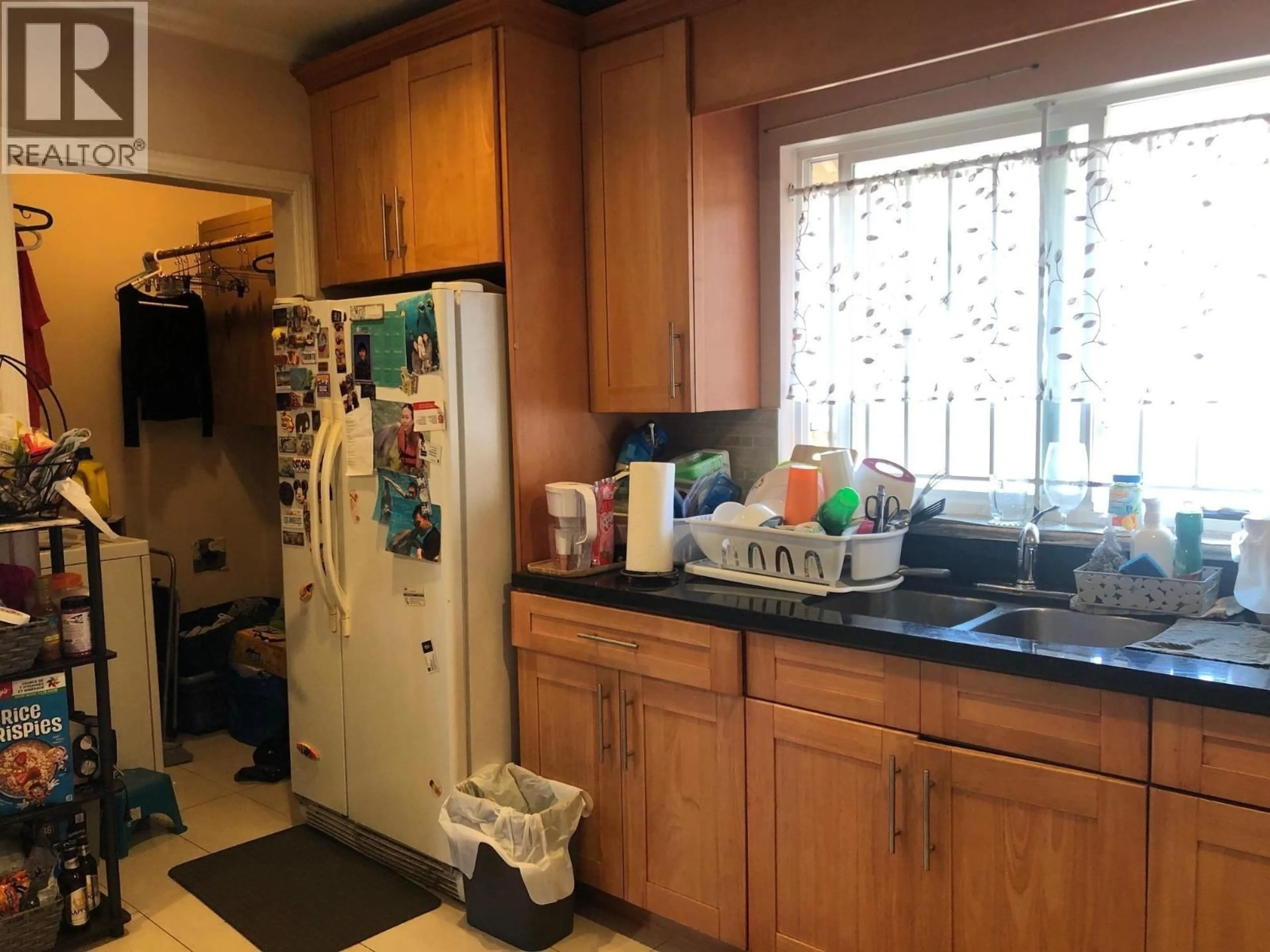 Standard kitchen, unknown for 153 MARINE DRIVE, Vancouver British Columbia V5X2S2
