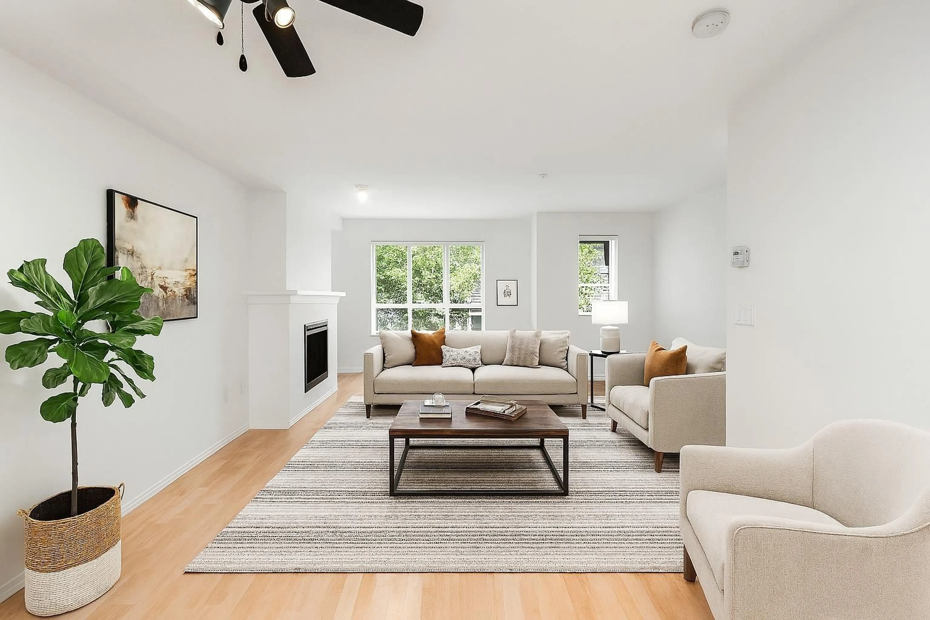 Living room with furniture, unknown for 63 - 6747 203, Langley British Columbia V2Y3B5