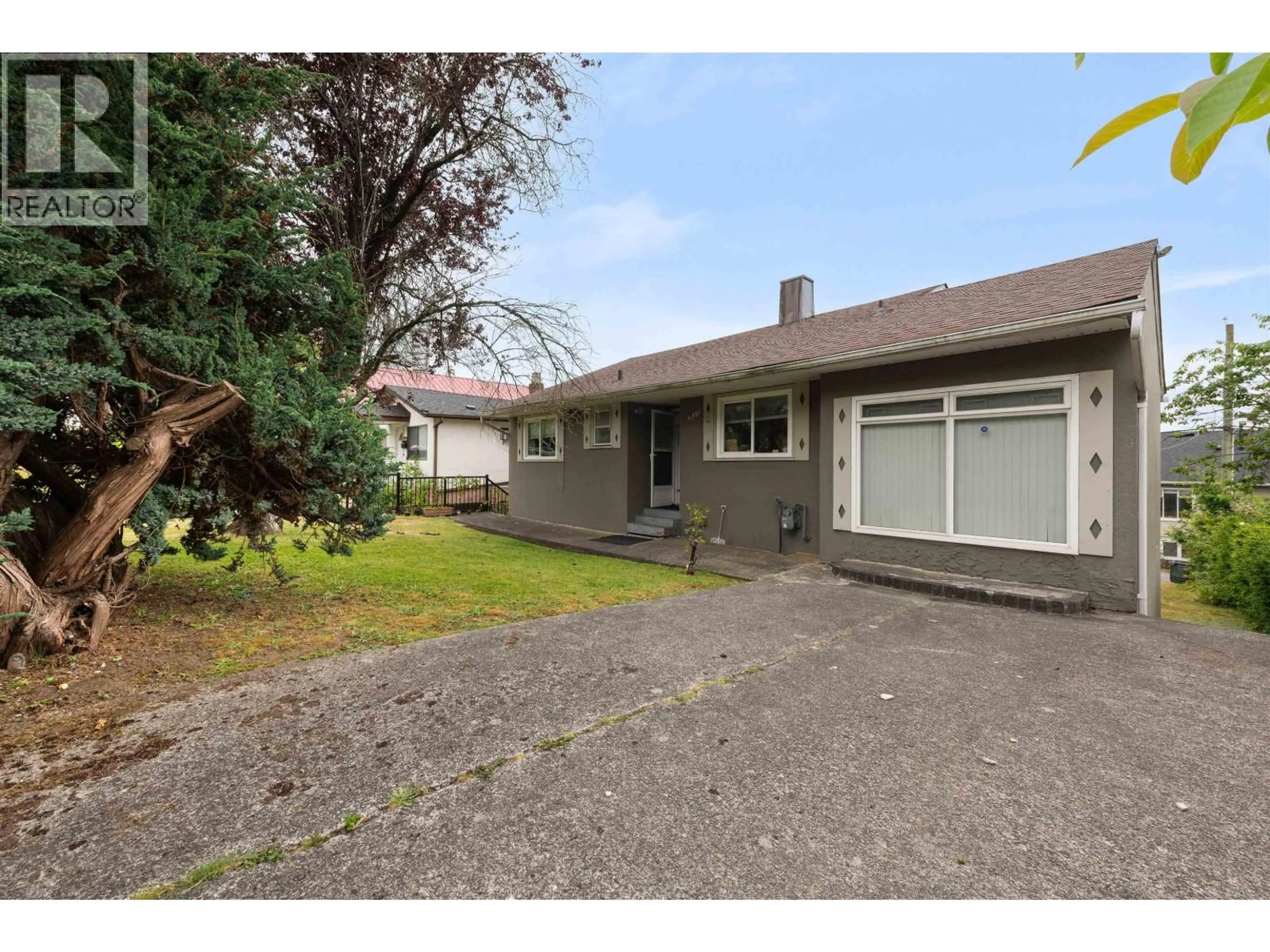 Unknown for 4561 NANAIMO STREET, Vancouver British Columbia V5N5J5