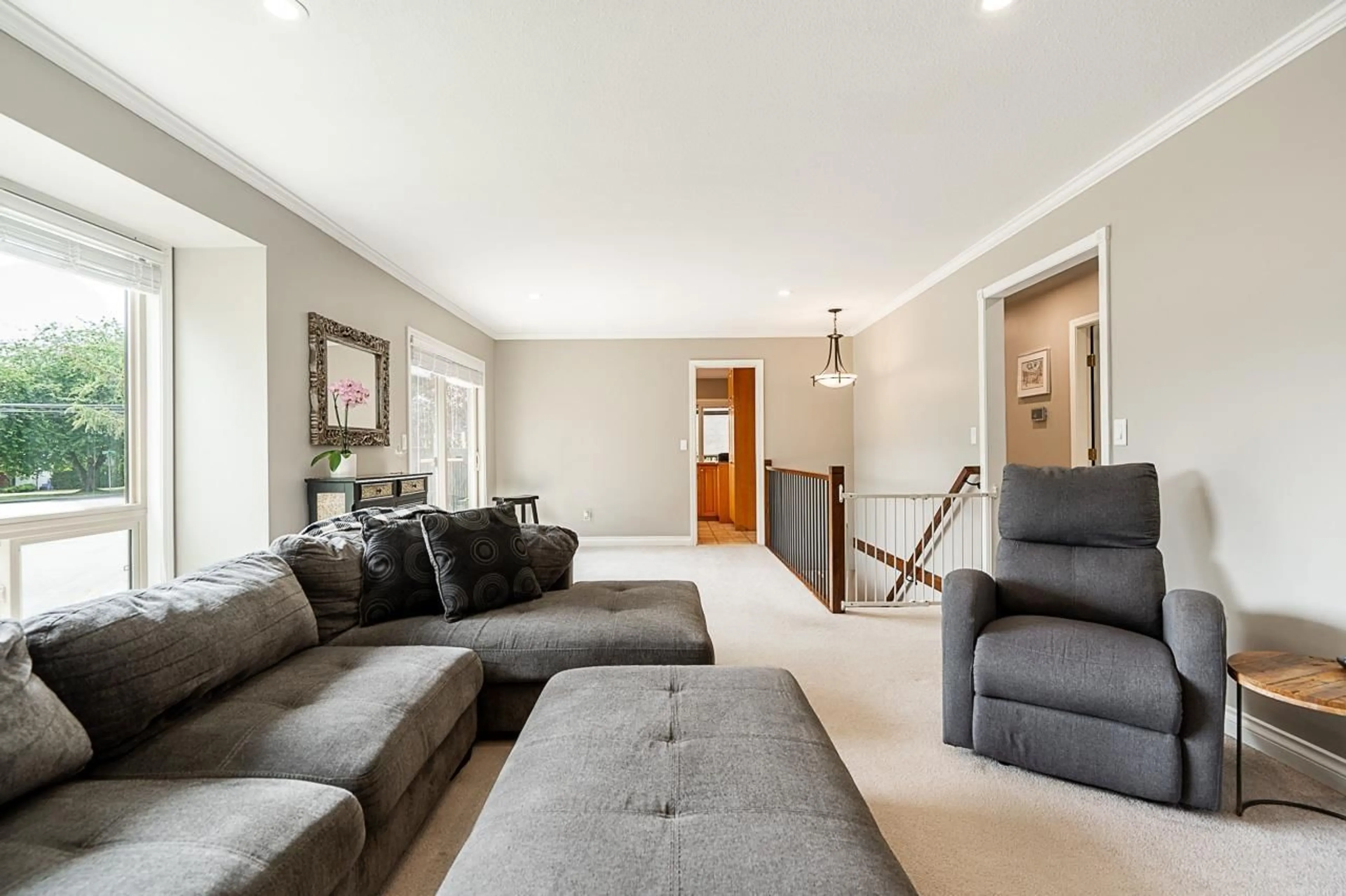 Living room with furniture, unknown for 20419 91A, Langley British Columbia V1M1B4