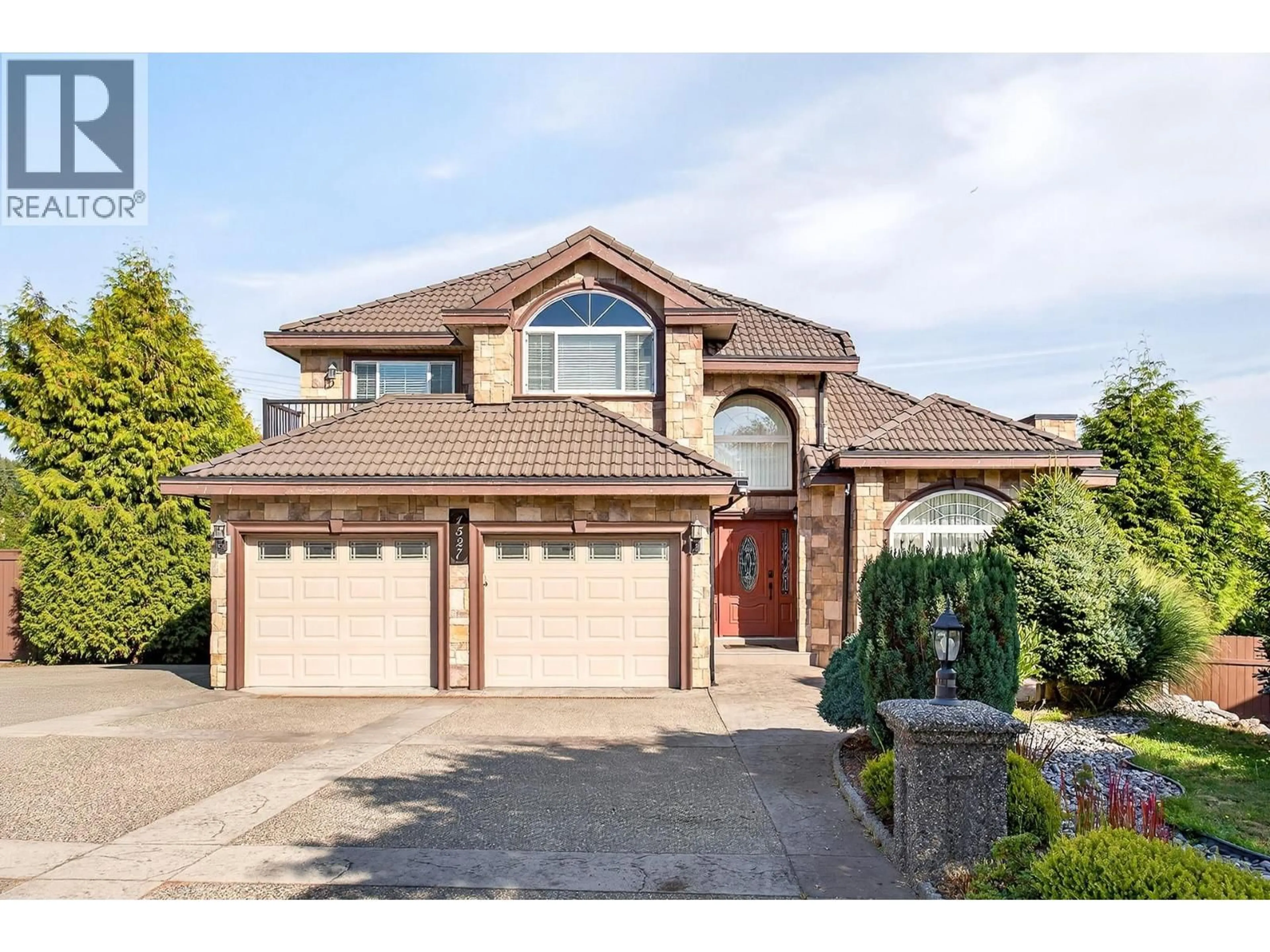 Home with brick exterior material, street for 1527 GREENSTONE COURT, Coquitlam British Columbia V3E2W2