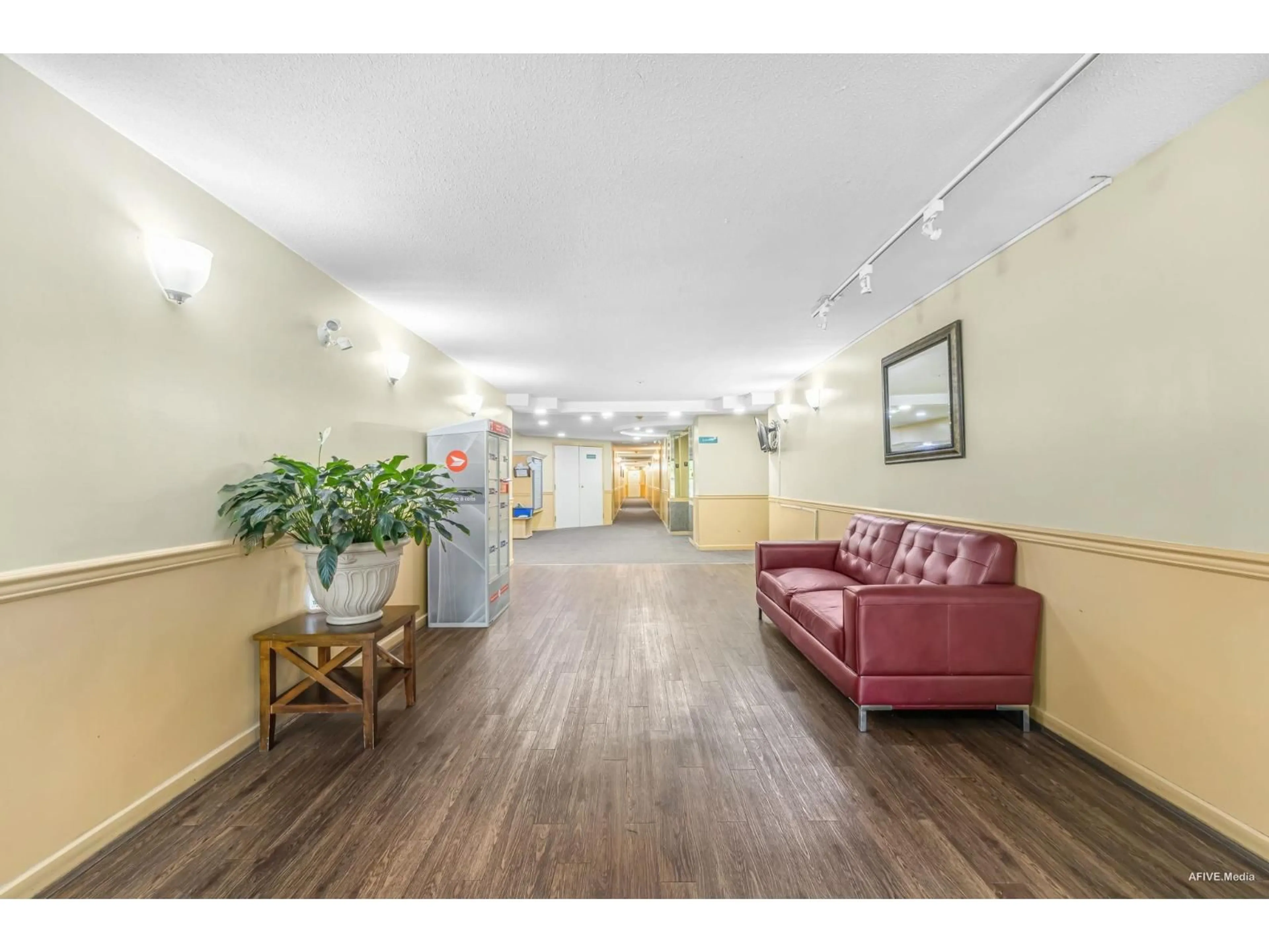 Indoor foyer for 103 - 7475 138, Surrey British Columbia V3W0Y9