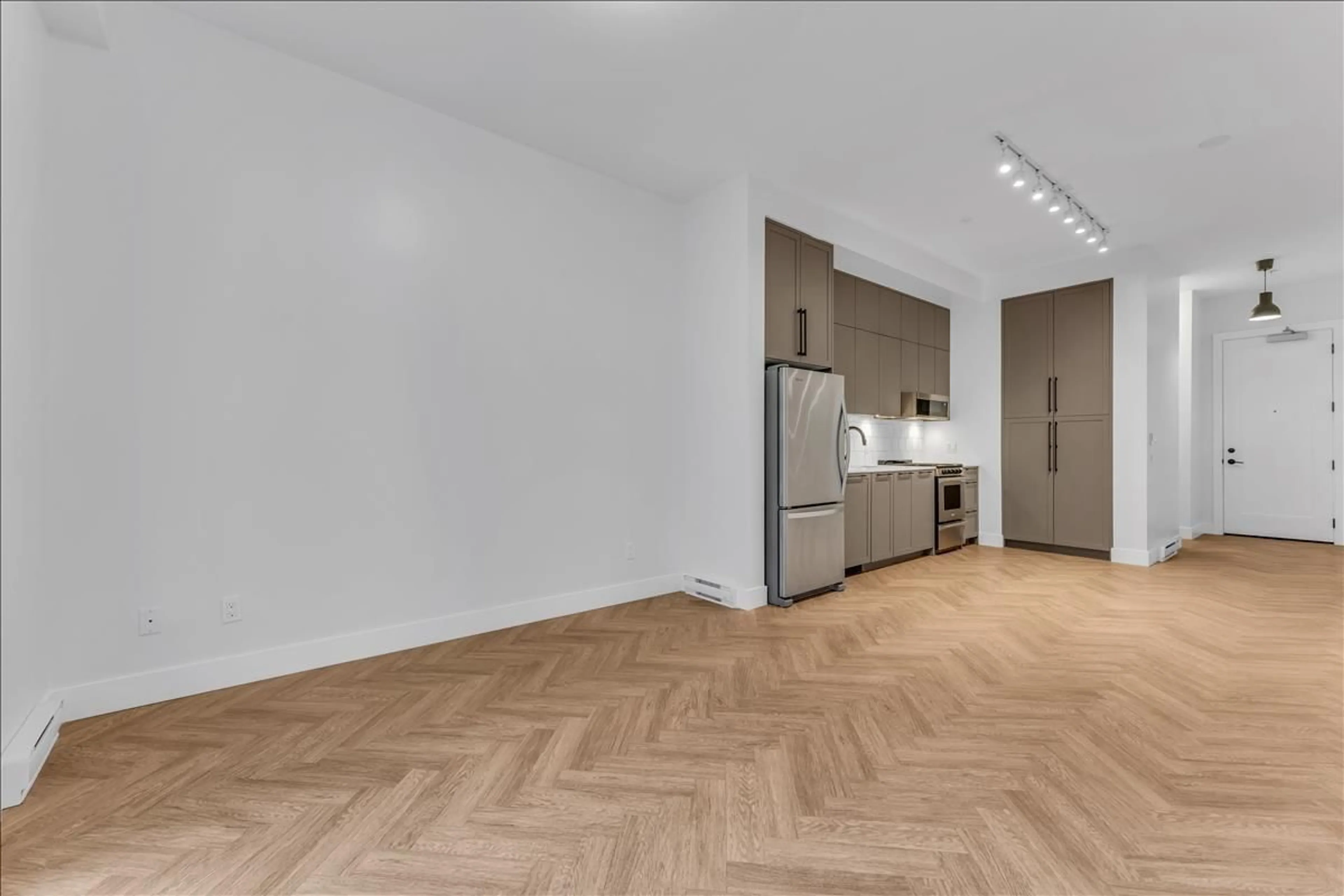 A pic of a room for 112 - 13929 105, Surrey British Columbia V3T0R5