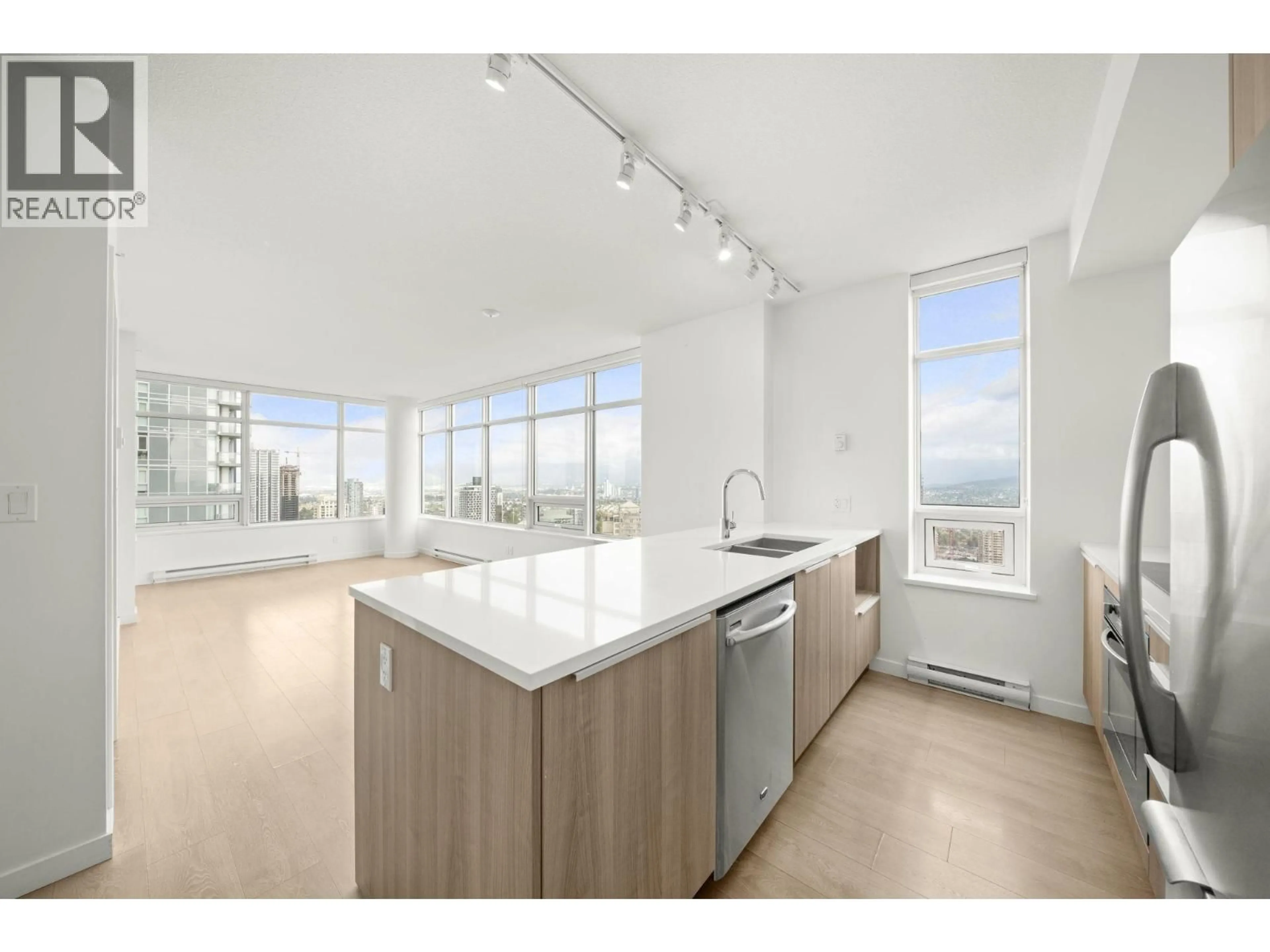 Open concept kitchen, unknown for 3809 - 6461 TELFORD AVENUE, Burnaby British Columbia V5H0B7