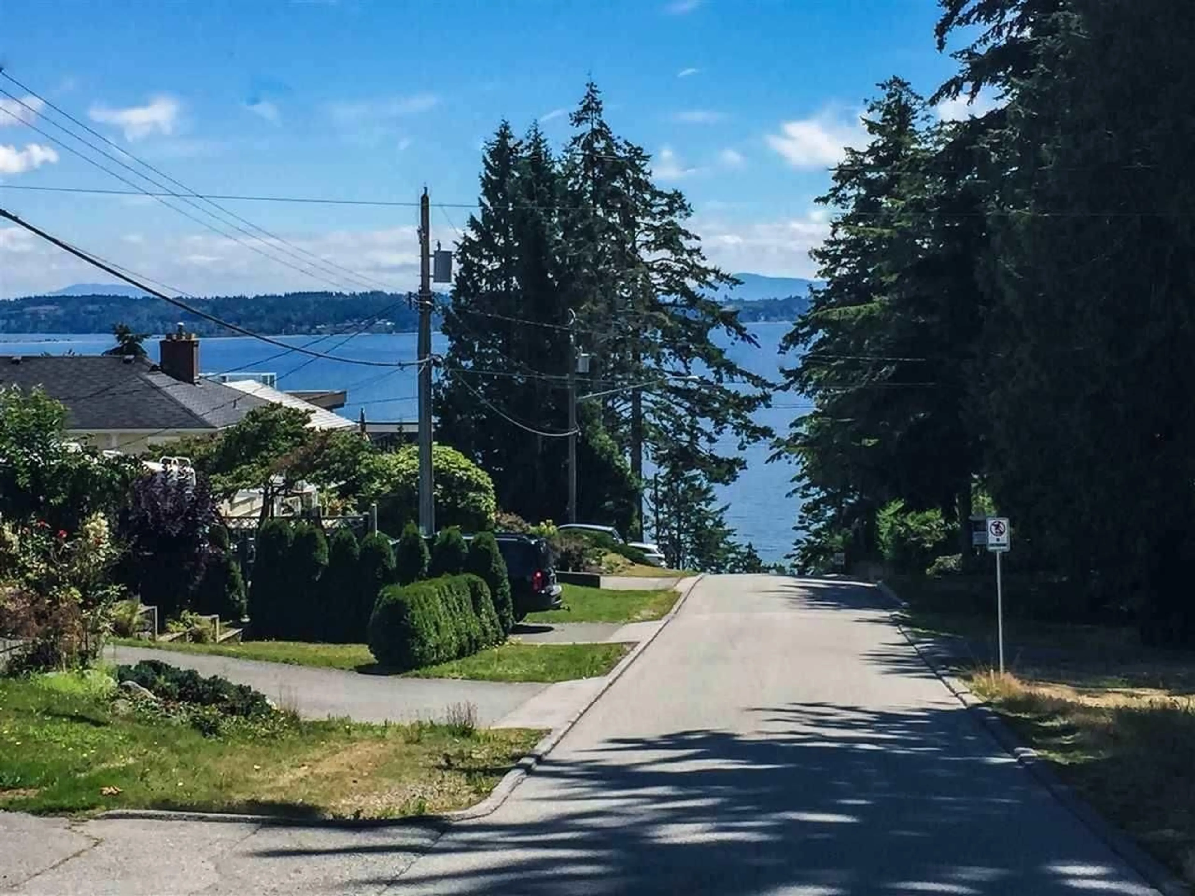 Unknown for 1381 EVERALL, White Rock British Columbia V4B3S7