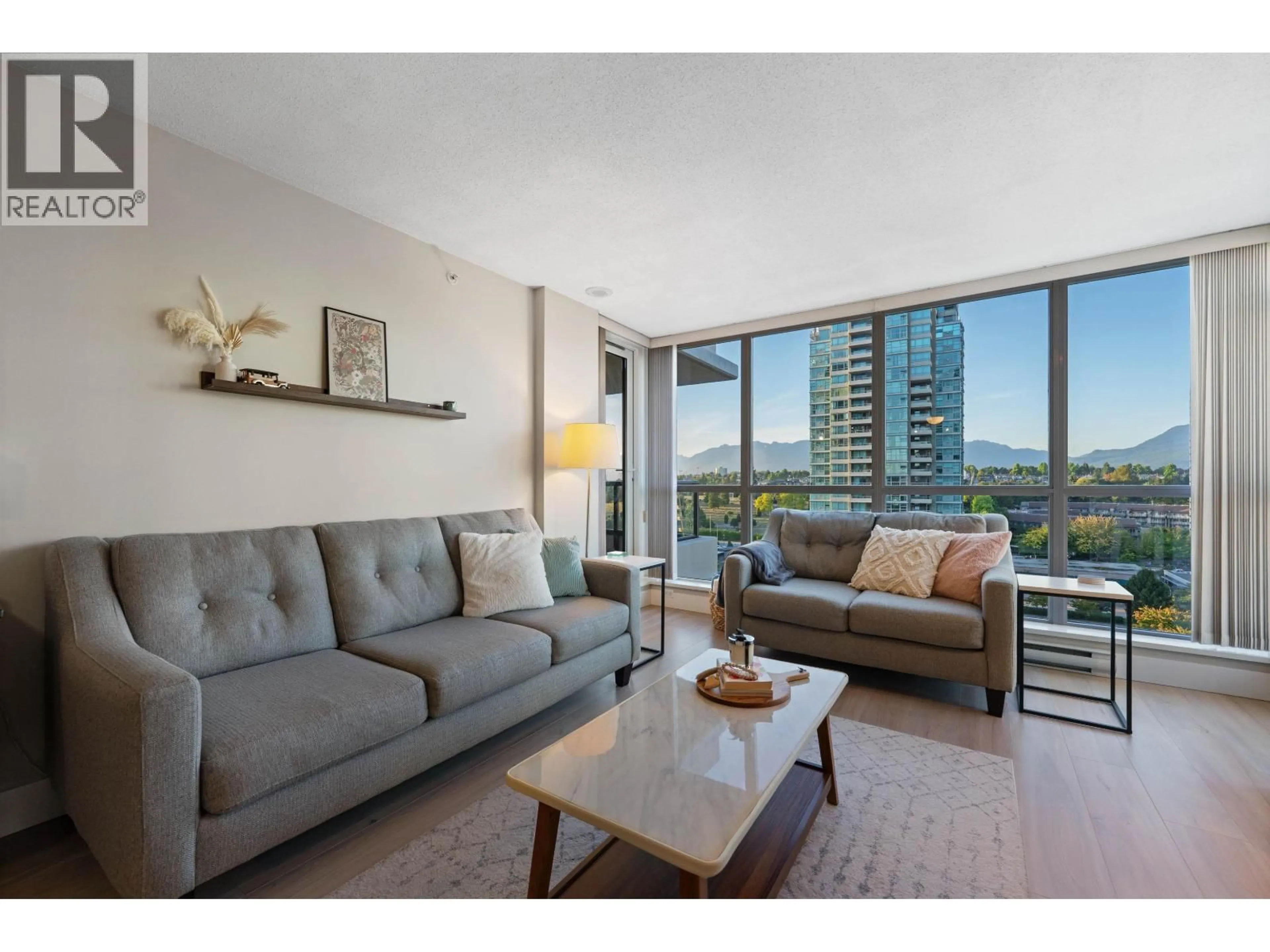Living room with furniture, unknown for 1606 - 2088 MADISON AVENUE, Burnaby British Columbia V5C6T5