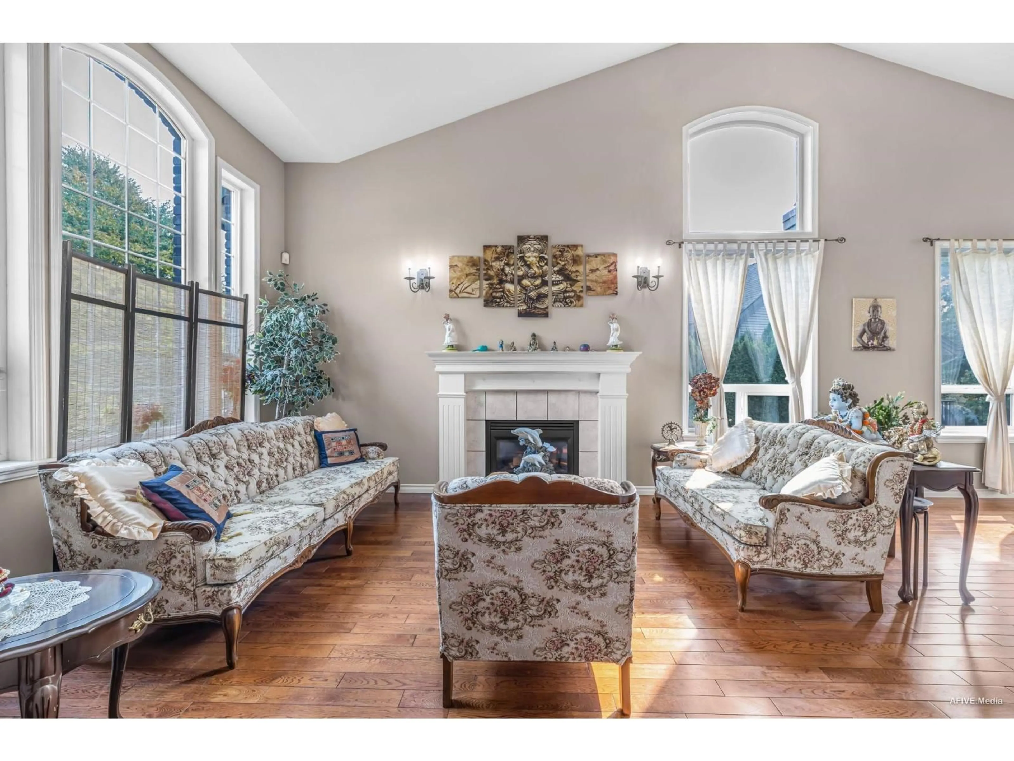 Living room with furniture, unknown for 5737 169A, Surrey British Columbia V3S8P3