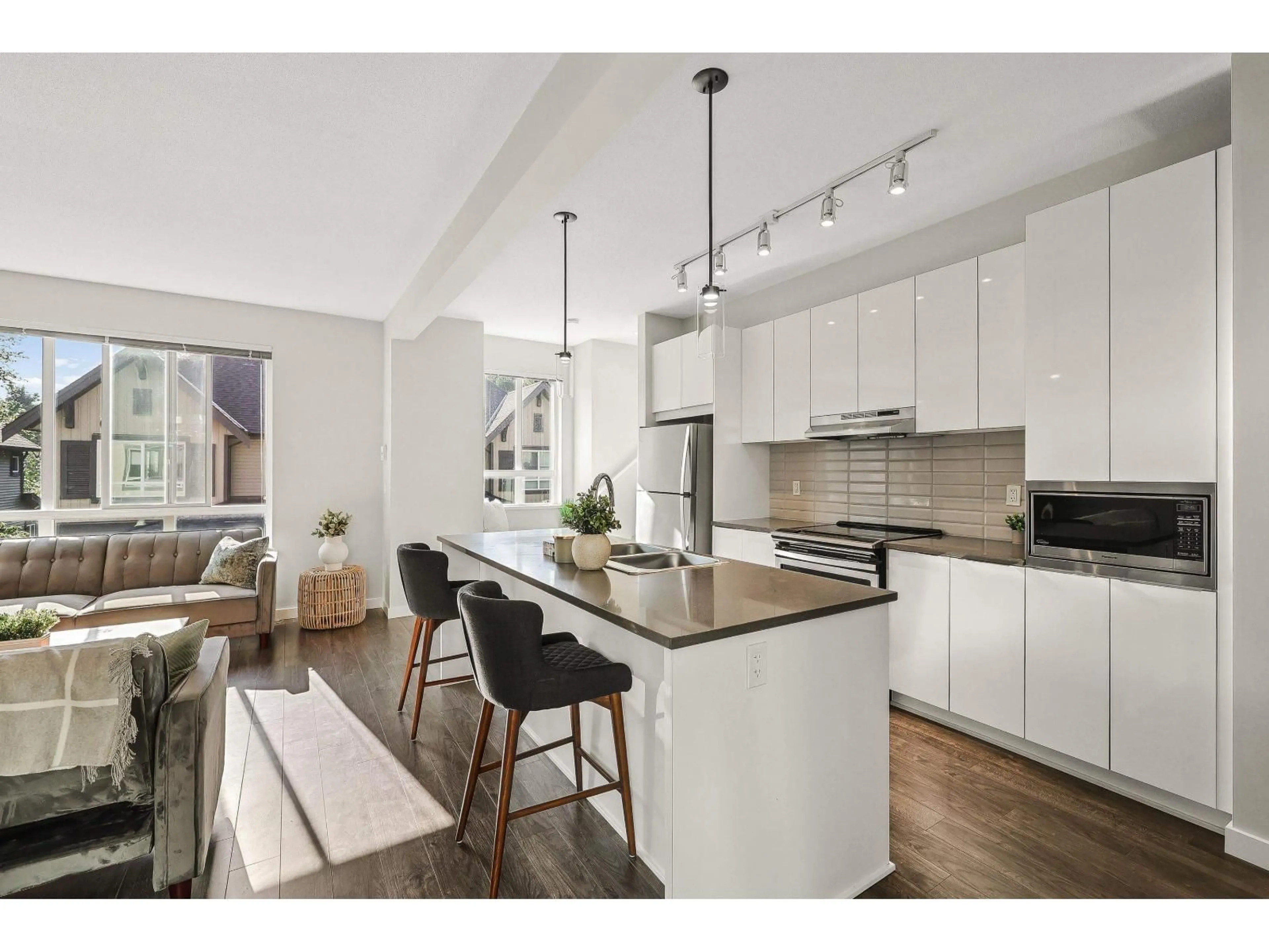 Open concept kitchen, unknown for 132 - 30930 WESTRIDGE, Abbotsford British Columbia V2T0G6