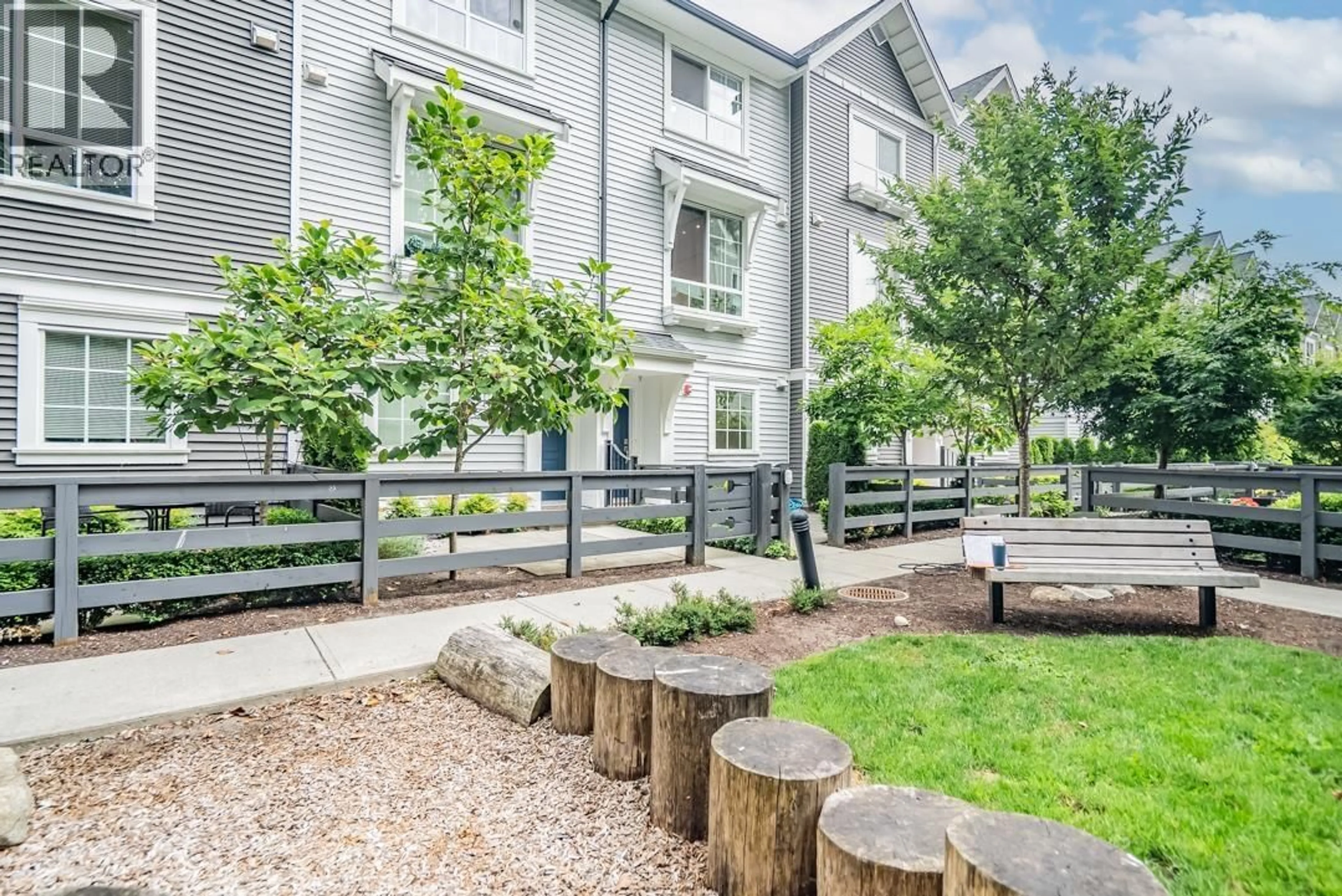Patio, street for 41 - 19696 HAMMOND ROAD, Pitt Meadows British Columbia V3Y0G7