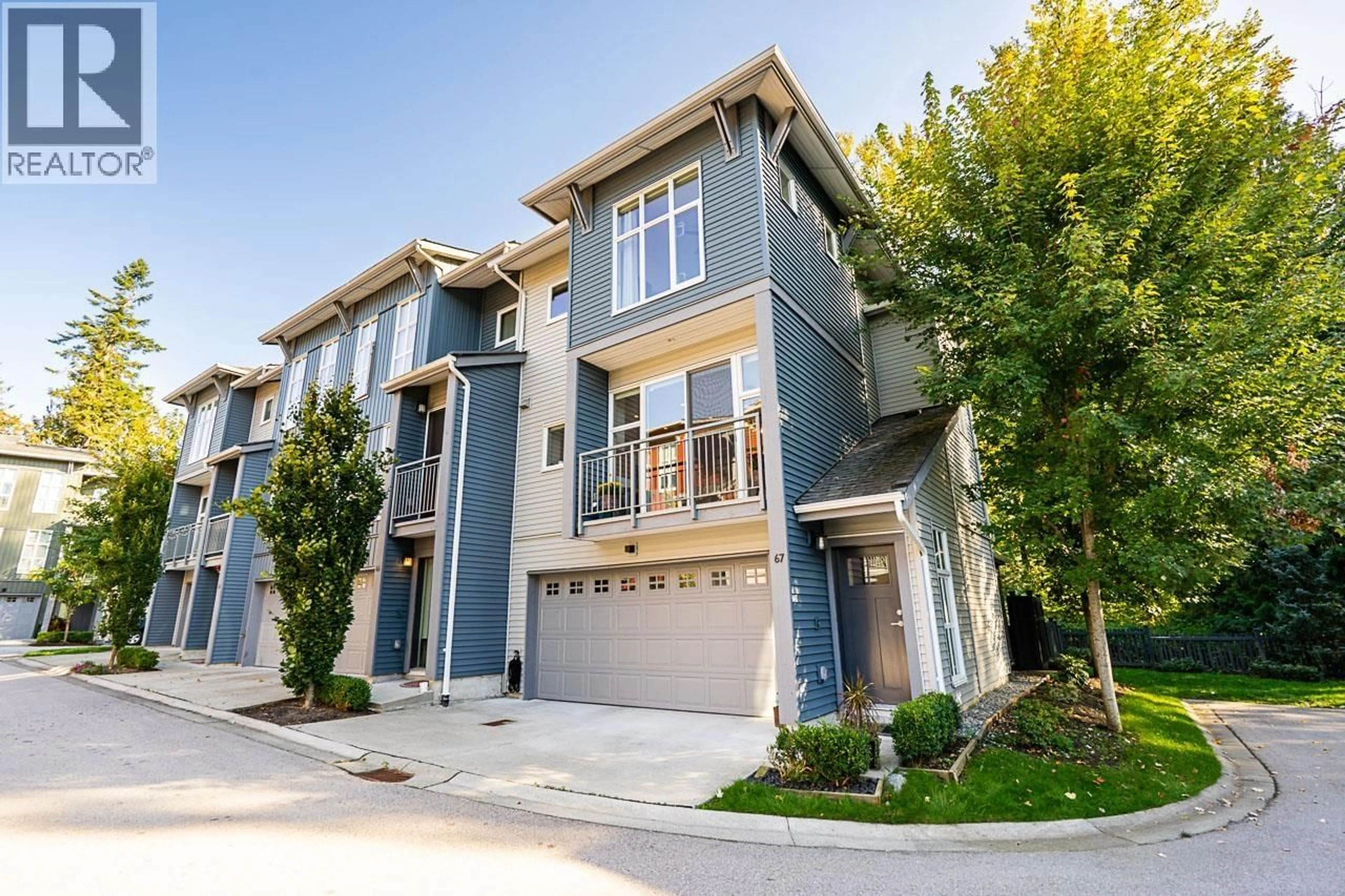 Home with vinyl exterior material, street for 67 - 24076 112 AVENUE, Maple Ridge British Columbia V2W0K2
