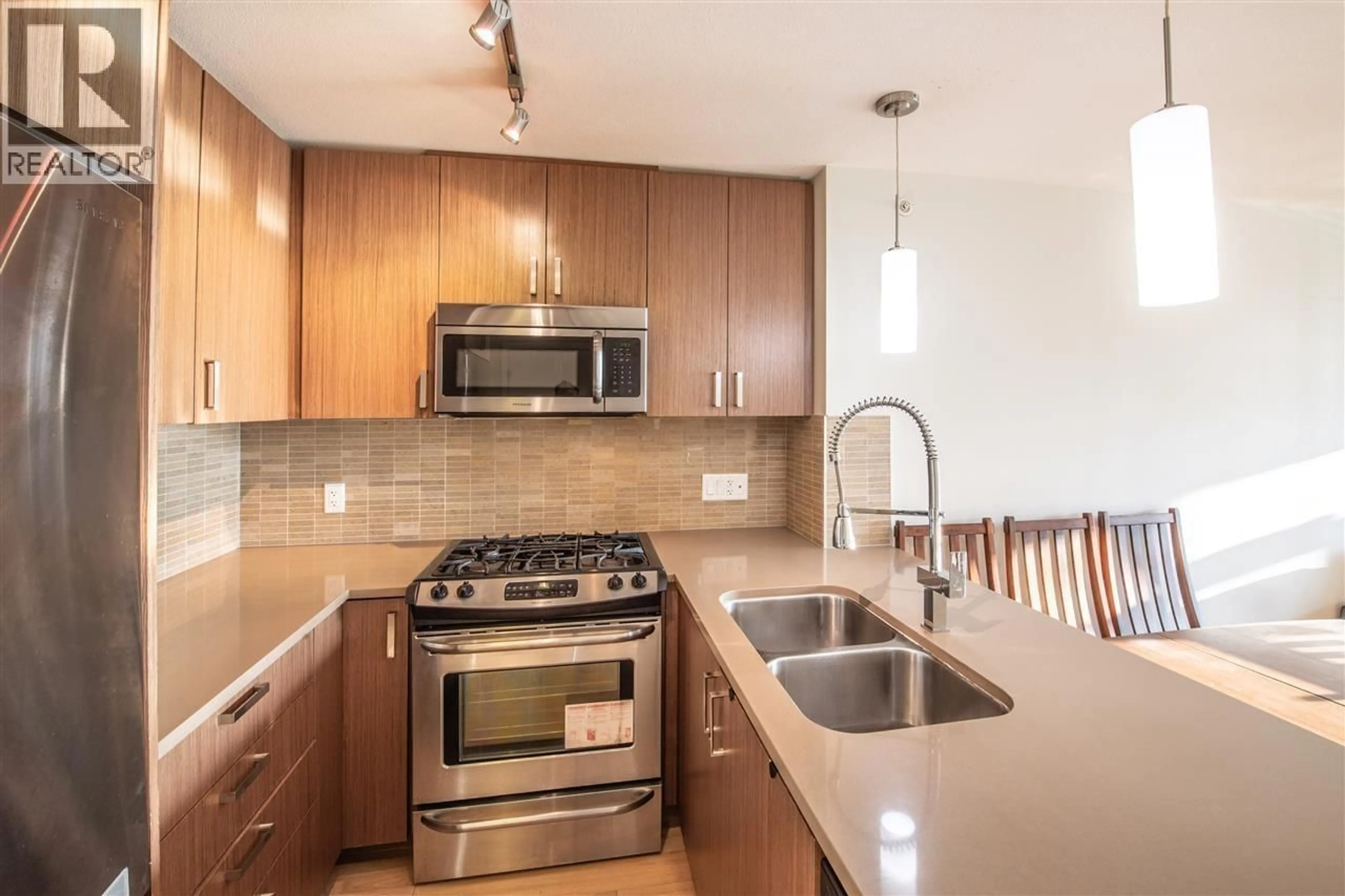 Standard kitchen, ceramic/tile floor for 308 - 7117 ELMBRIDGE WAY, Richmond British Columbia V6X0J2