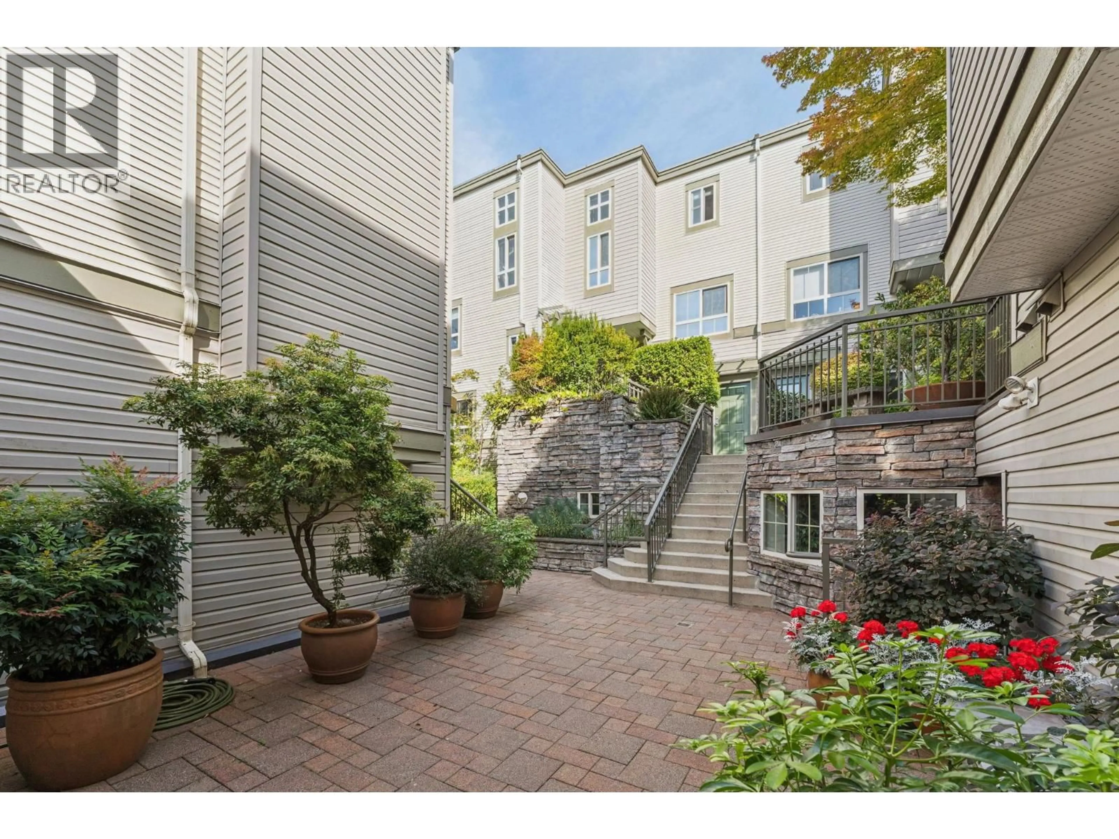 Patio, street for 11 - 2375 BROADWAY, Vancouver British Columbia V6K2E6