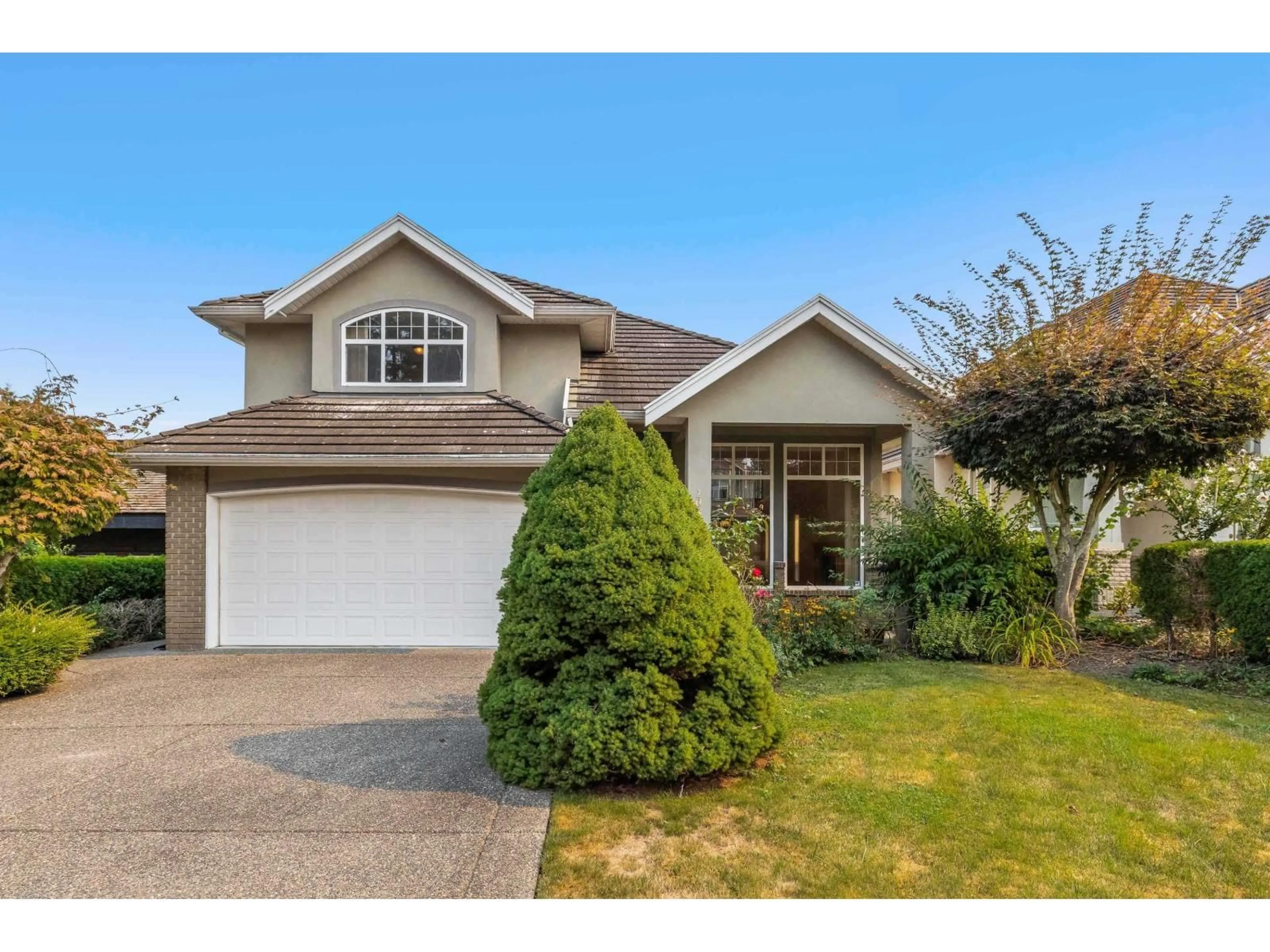 Home with vinyl exterior material, street for 10872 166, Surrey British Columbia V4N5E2