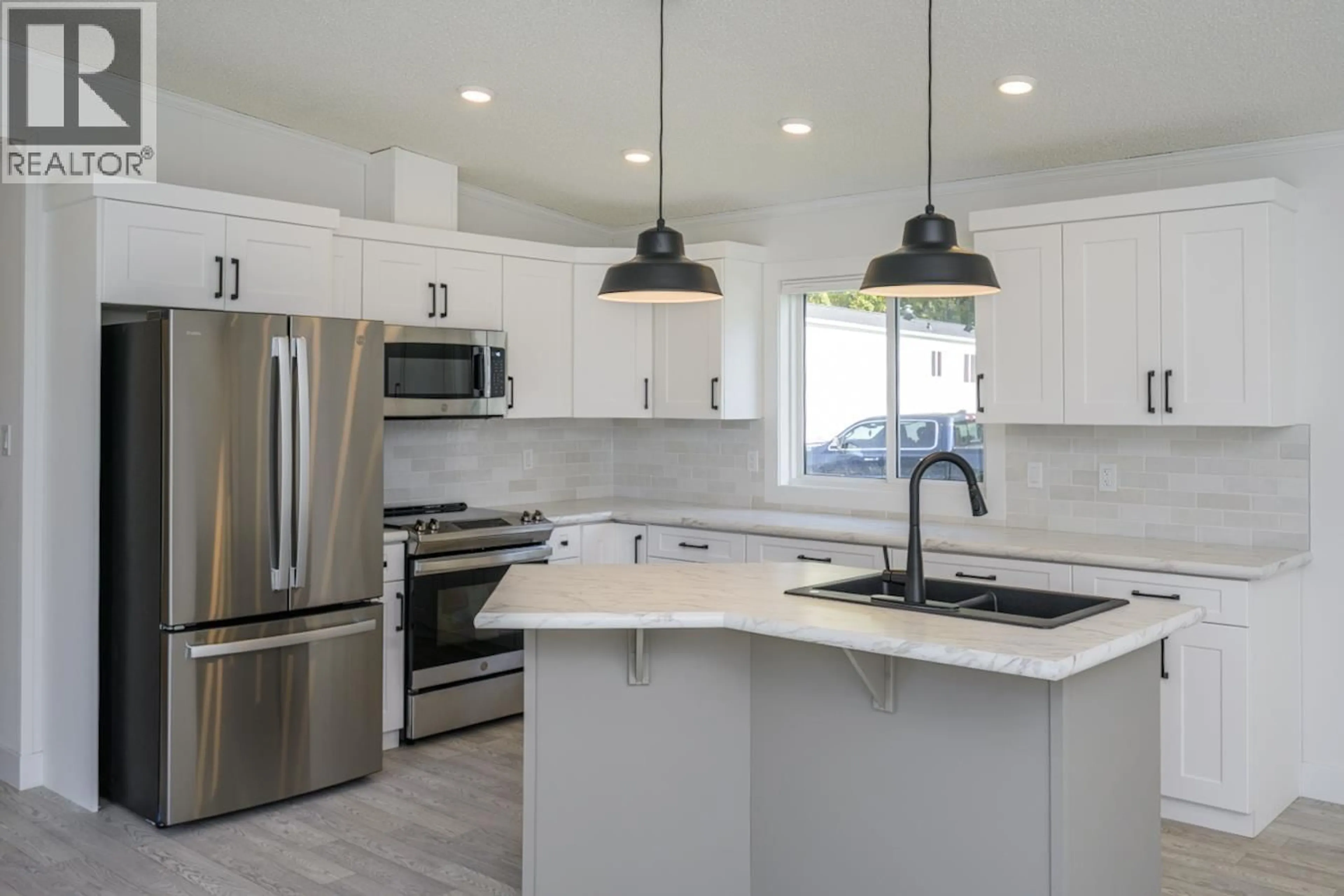 Open concept kitchen, unknown for 11 - 5164 HART HIGHWAY, Prince George British Columbia V2K3A1