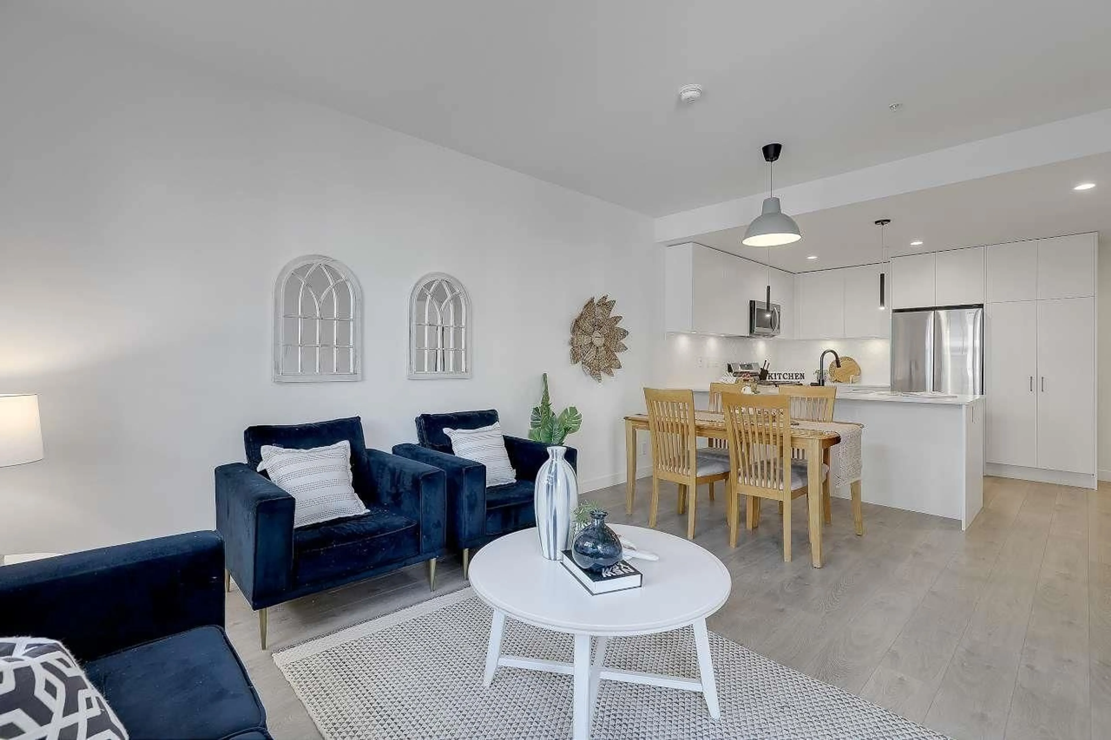 Living room with furniture, unknown for F208 - 8353 200A, Langley British Columbia V2Y5K7