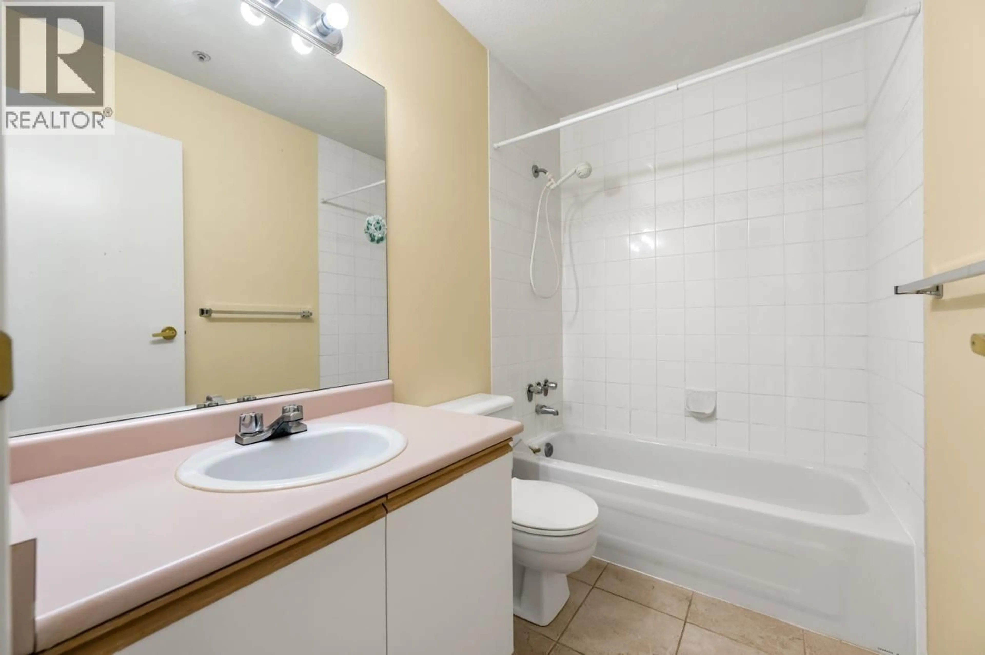 Standard bathroom, unknown for 211 - 2211 NO. 4 ROAD, Richmond British Columbia V6X3X1