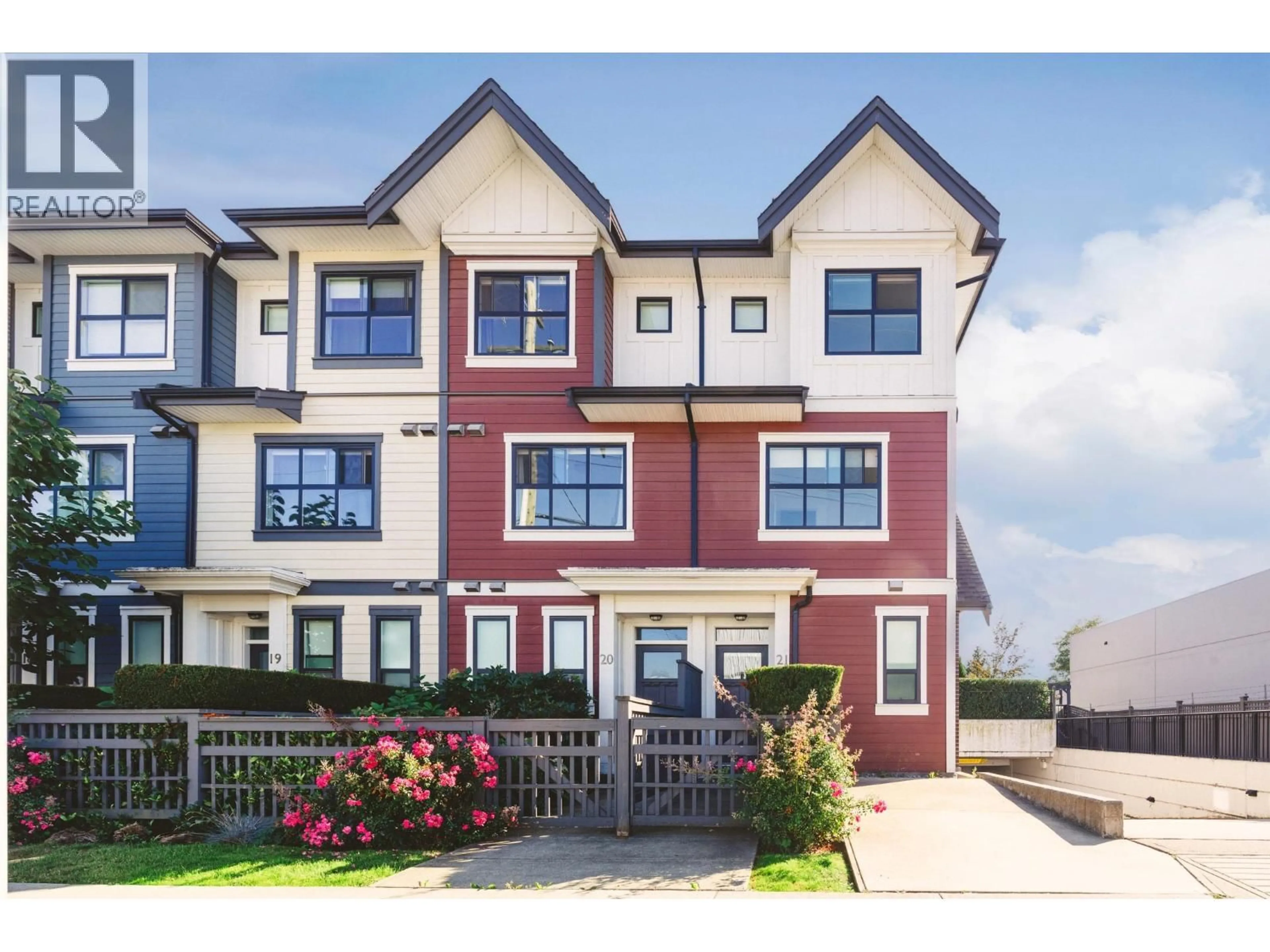 Unknown for 21 - 7039 MACPHERSON AVENUE, Burnaby British Columbia V5J4N4