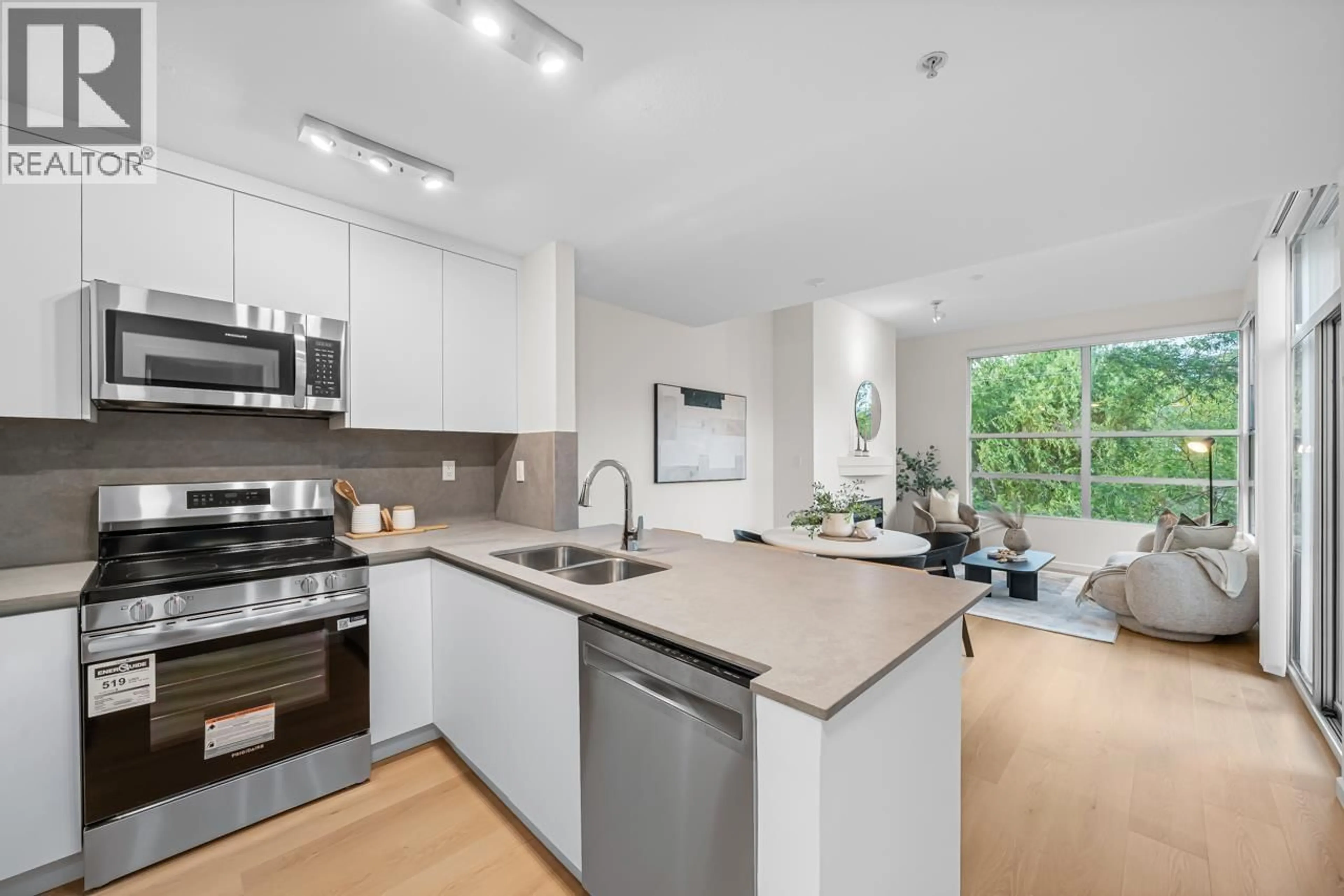 Open concept kitchen, unknown for 403 - 3083 4TH AVENUE, Vancouver British Columbia V6K1R5