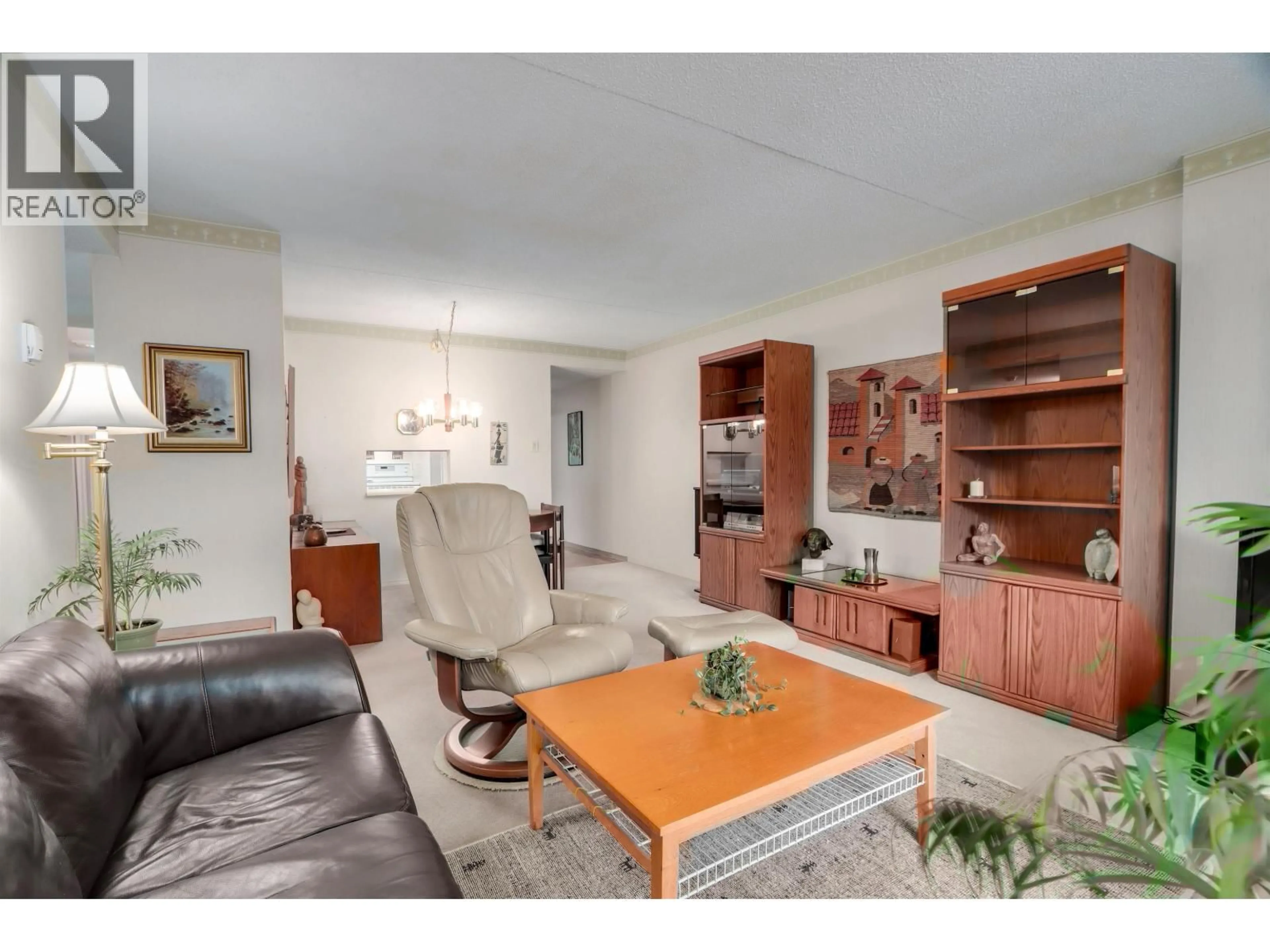 Living room with furniture, unknown for 203 - 4194 MAYWOOD STREET, Burnaby British Columbia V5H4E9