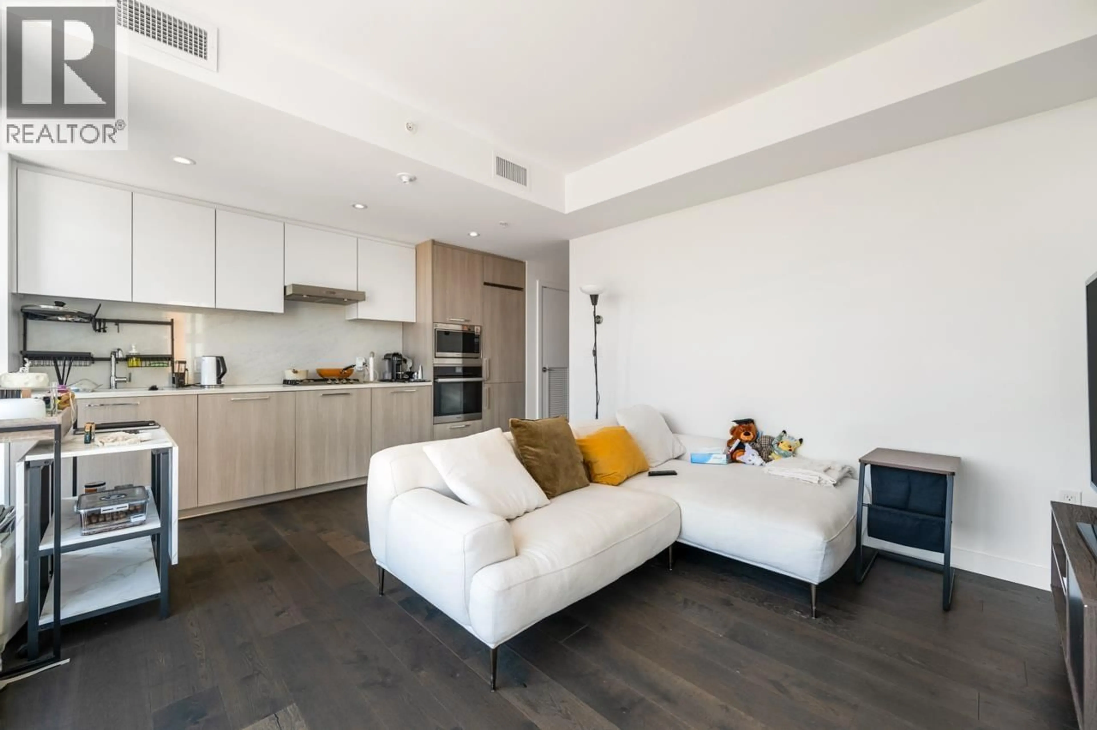 Living room with furniture, unknown for 902 - 8160 MCMYN WAY, Richmond British Columbia V6X0V2