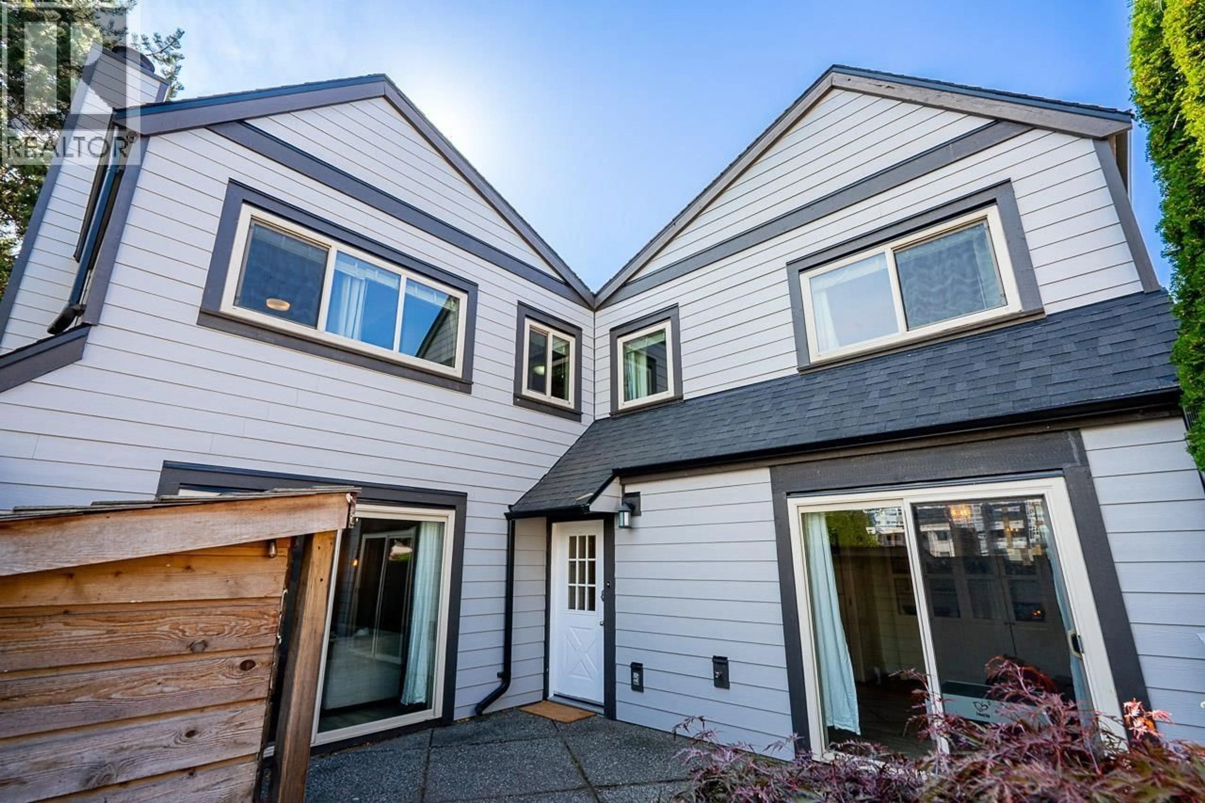 Home with vinyl exterior material, unknown for 117 - 5421 10 AVENUE, Delta British Columbia V4M3T9