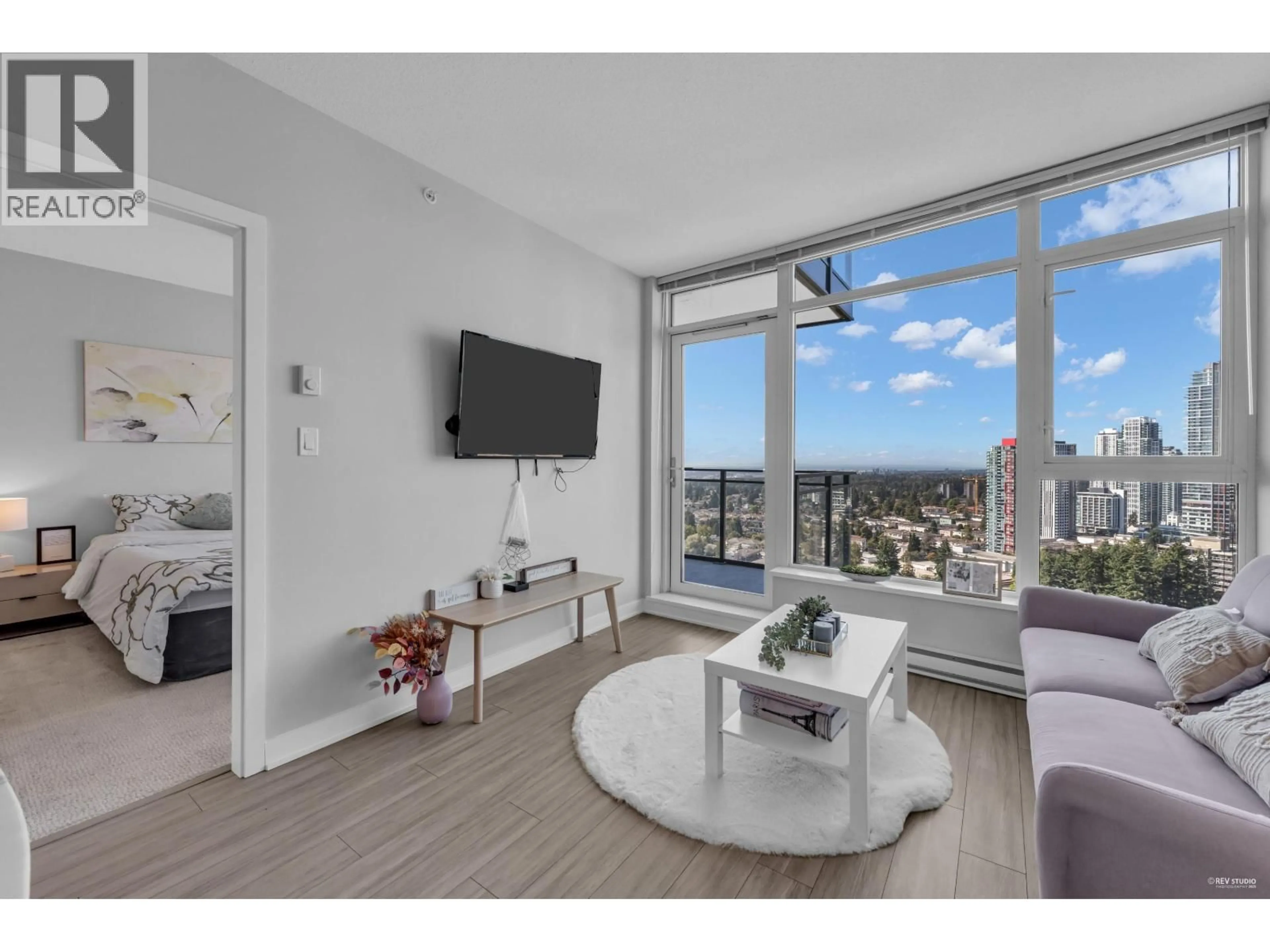 A pic of a room for 3002 - 4900 LENNOX LANE, Burnaby British Columbia V5H0G9