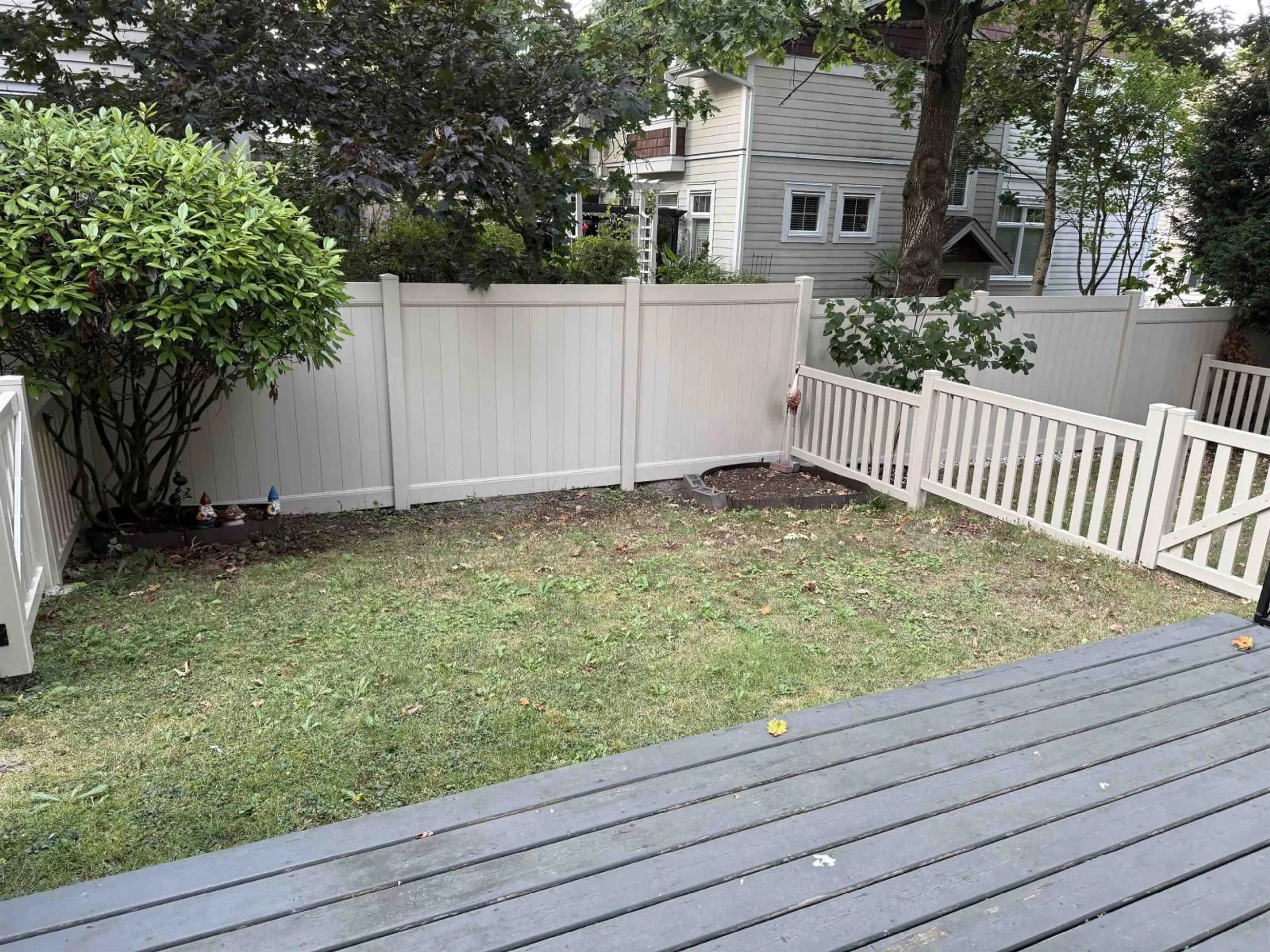 Patio, unknown for 38 - 15355 26, Surrey British Columbia V4P1C4