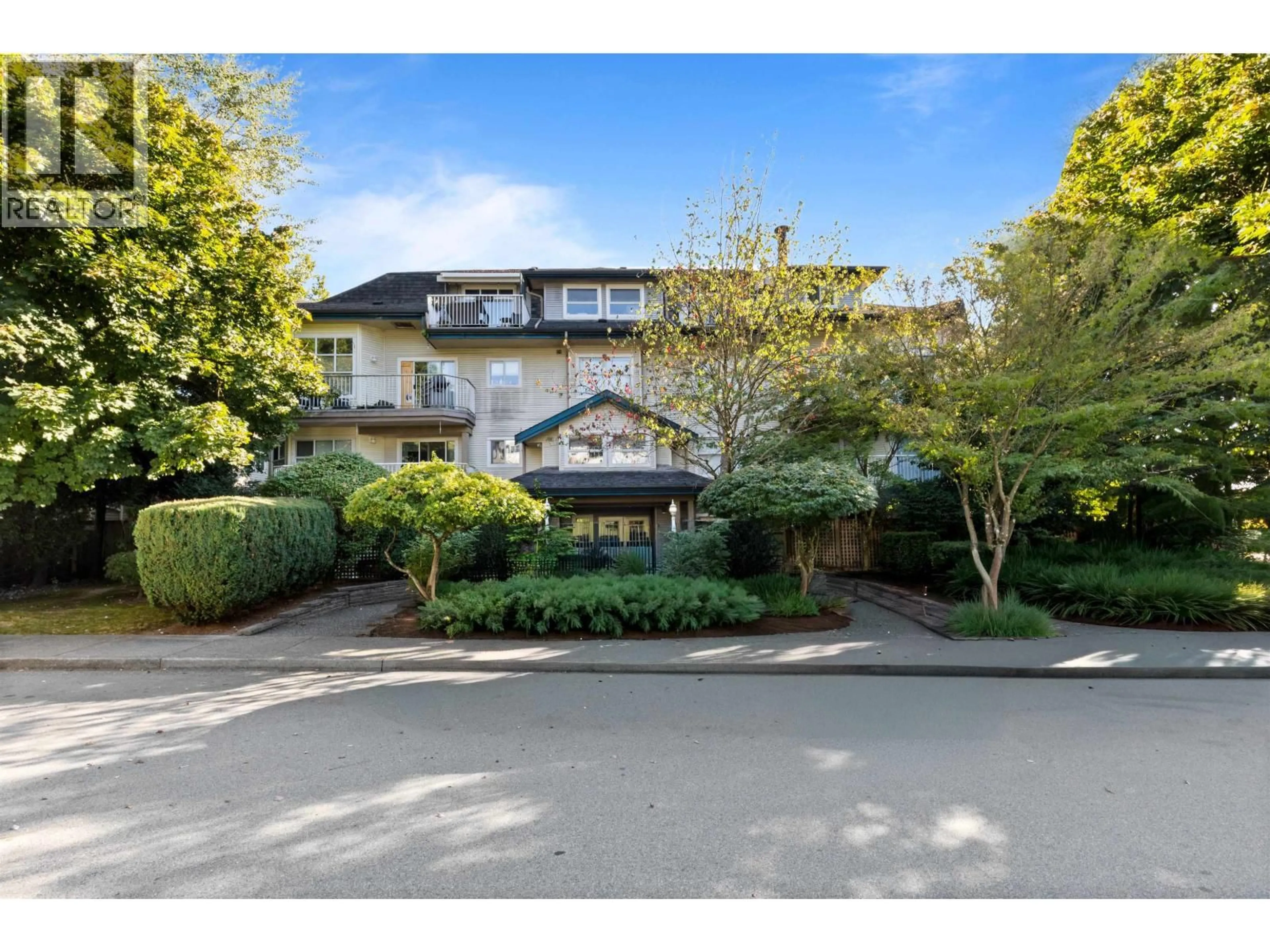 A pic from outside/outdoor area/front of a property/back of a property/a pic from drone, street for 104 - 20556 113 AVENUE, Maple Ridge British Columbia V2X1Z3