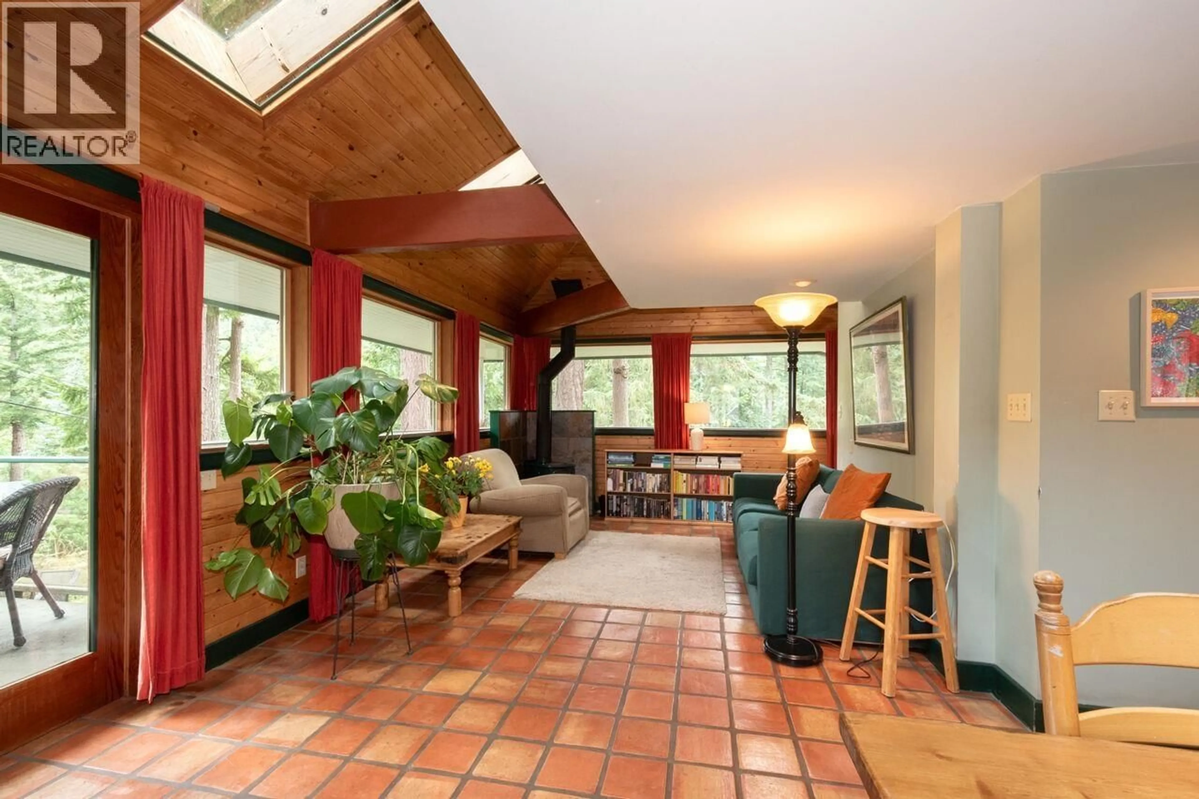 Living room with furniture, unknown for 1261 EAGLE'S NEST ROAD, Bowen Island British Columbia V0N1G1