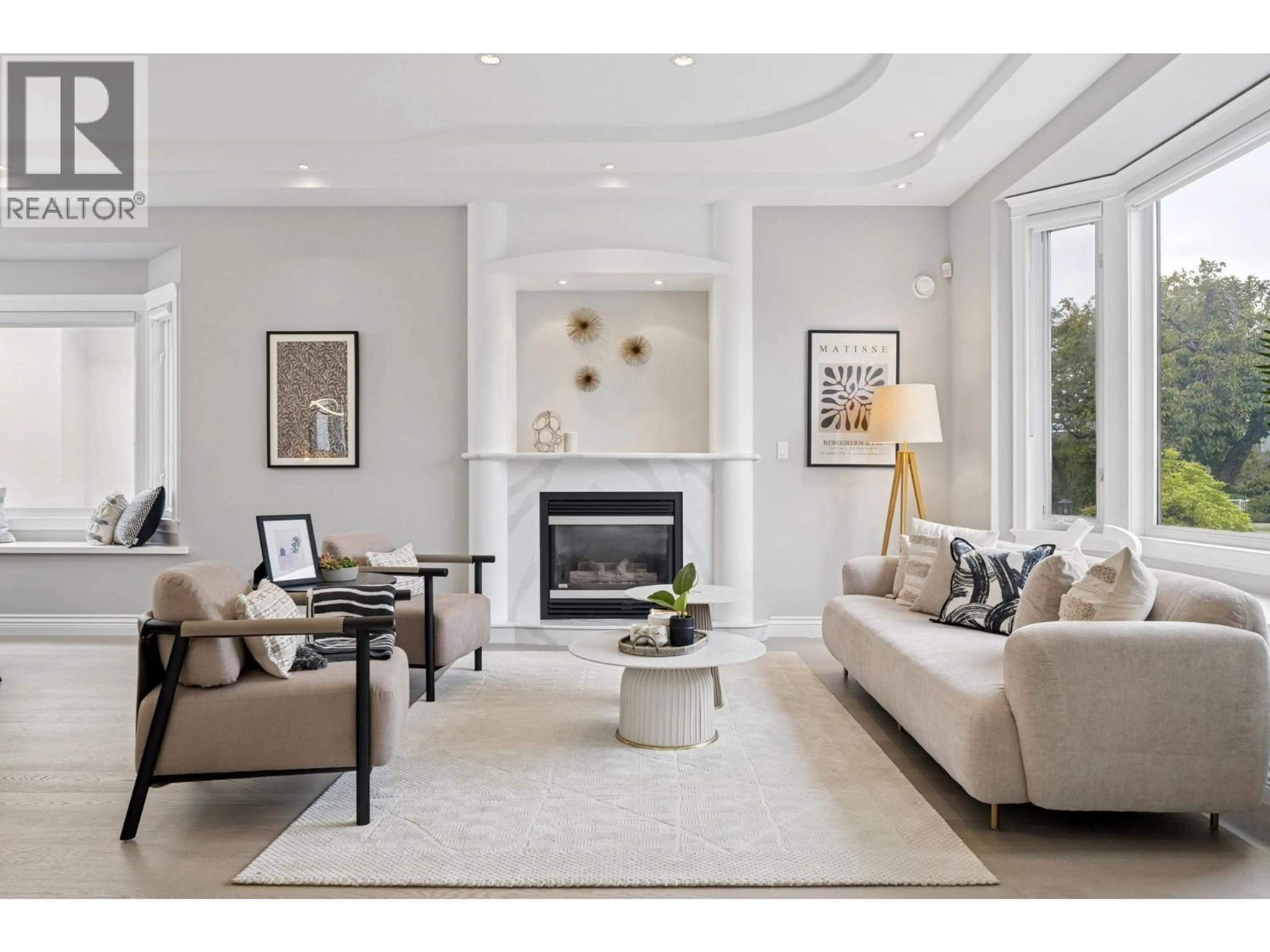 Living room with furniture, unknown for 2236 20TH AVENUE, Vancouver British Columbia V6L1G3