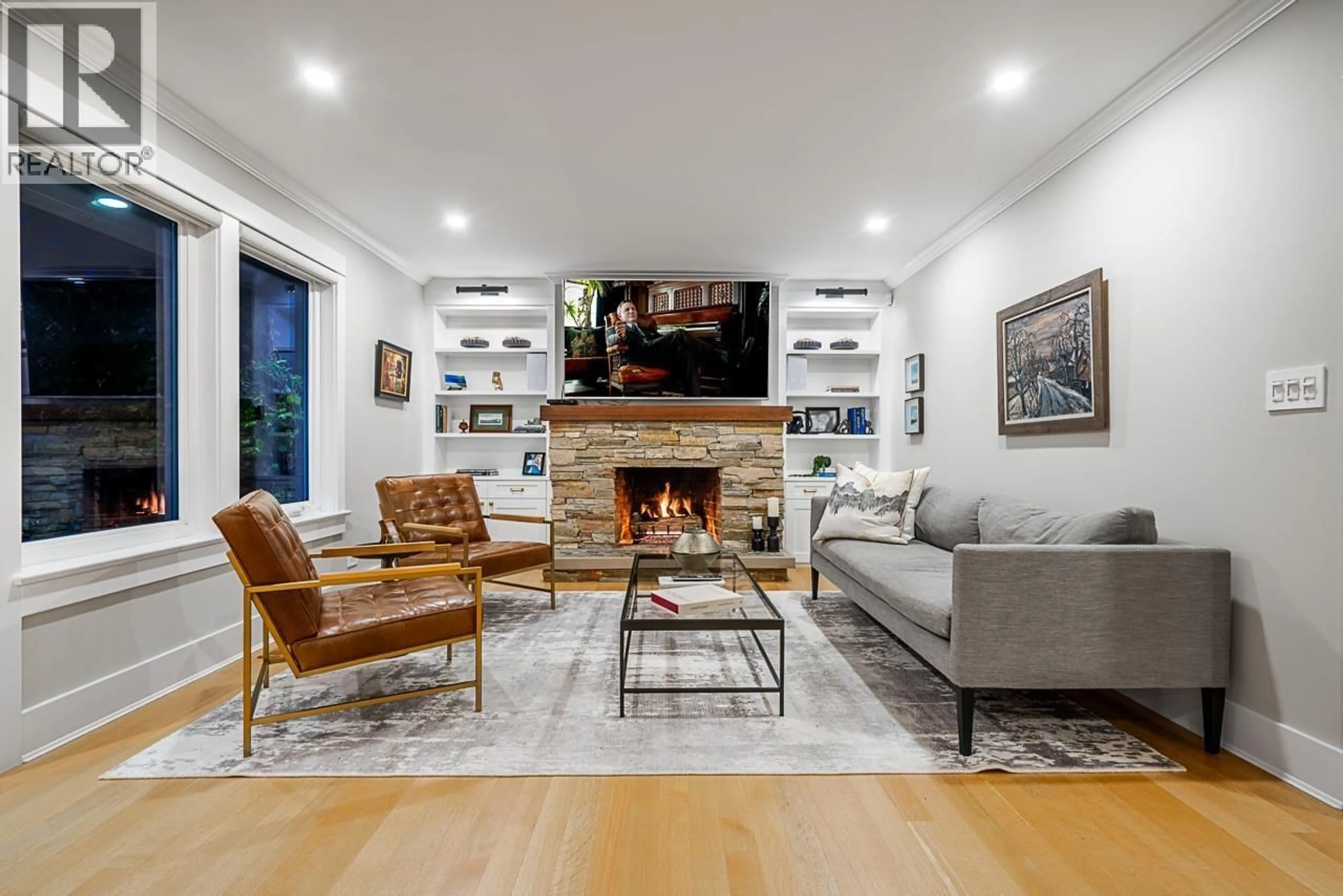 Living room with furniture, unknown for 1425 PALMERSTON AVENUE, West Vancouver British Columbia V7T2H8