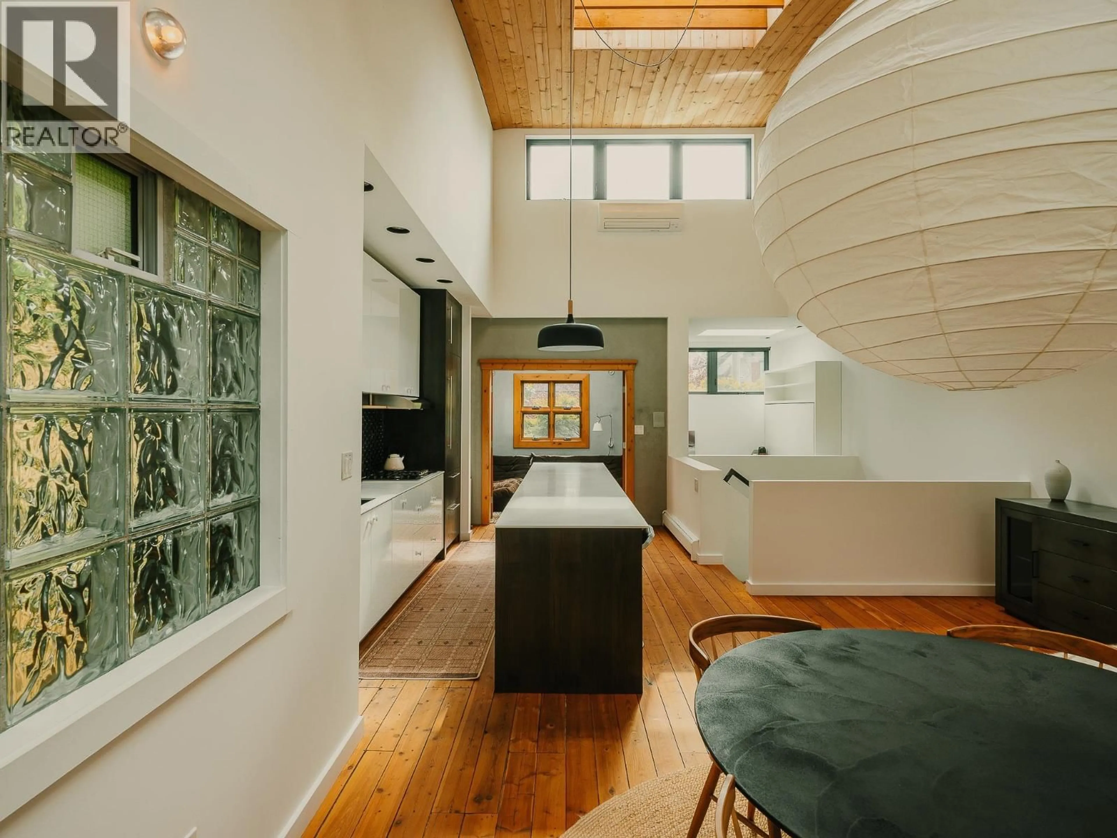 Unknown for 279 26TH AVENUE, Vancouver British Columbia V5V2H2