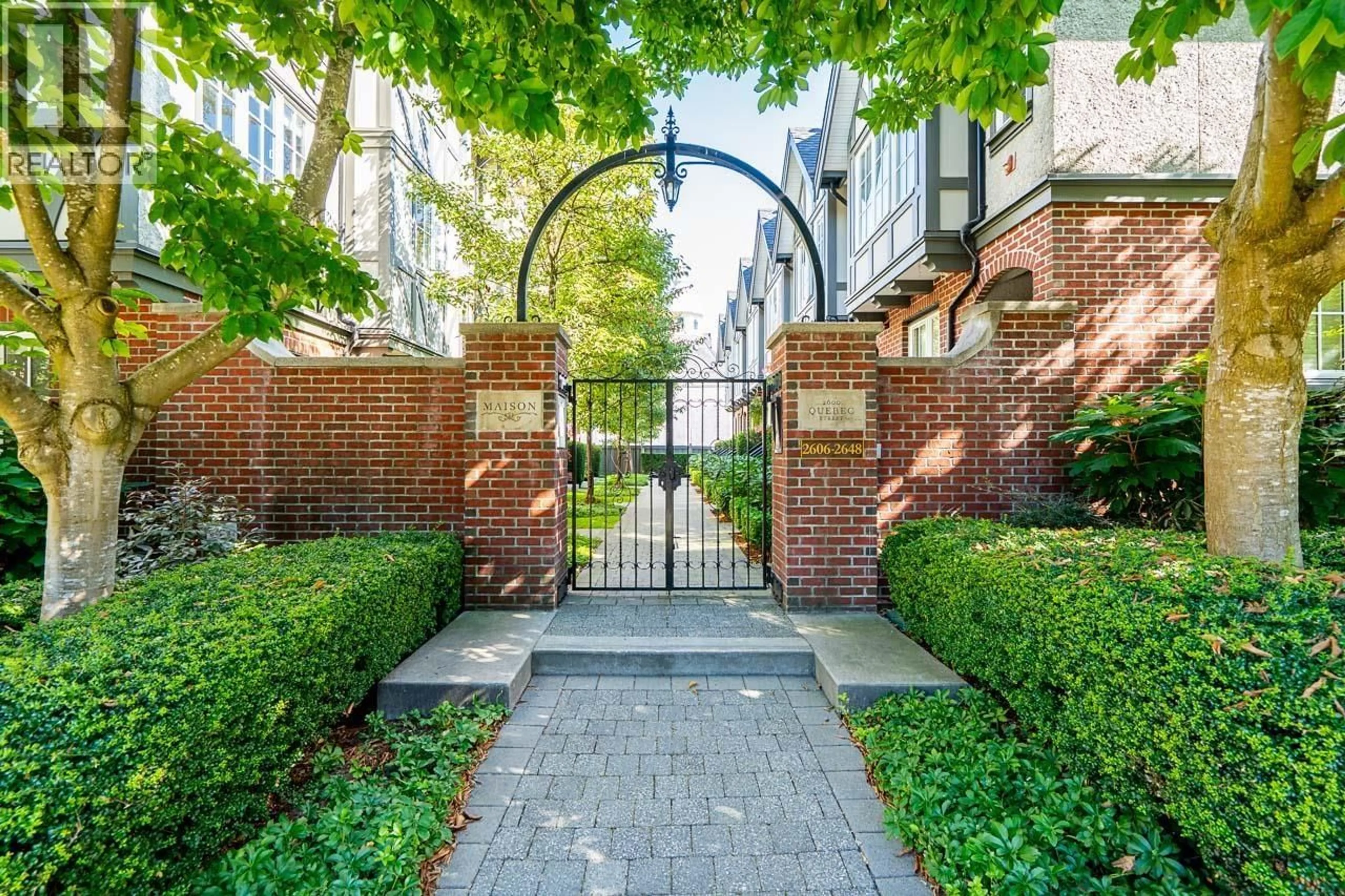 Unknown for 2606 QUEBEC STREET, Vancouver British Columbia V5T3A5