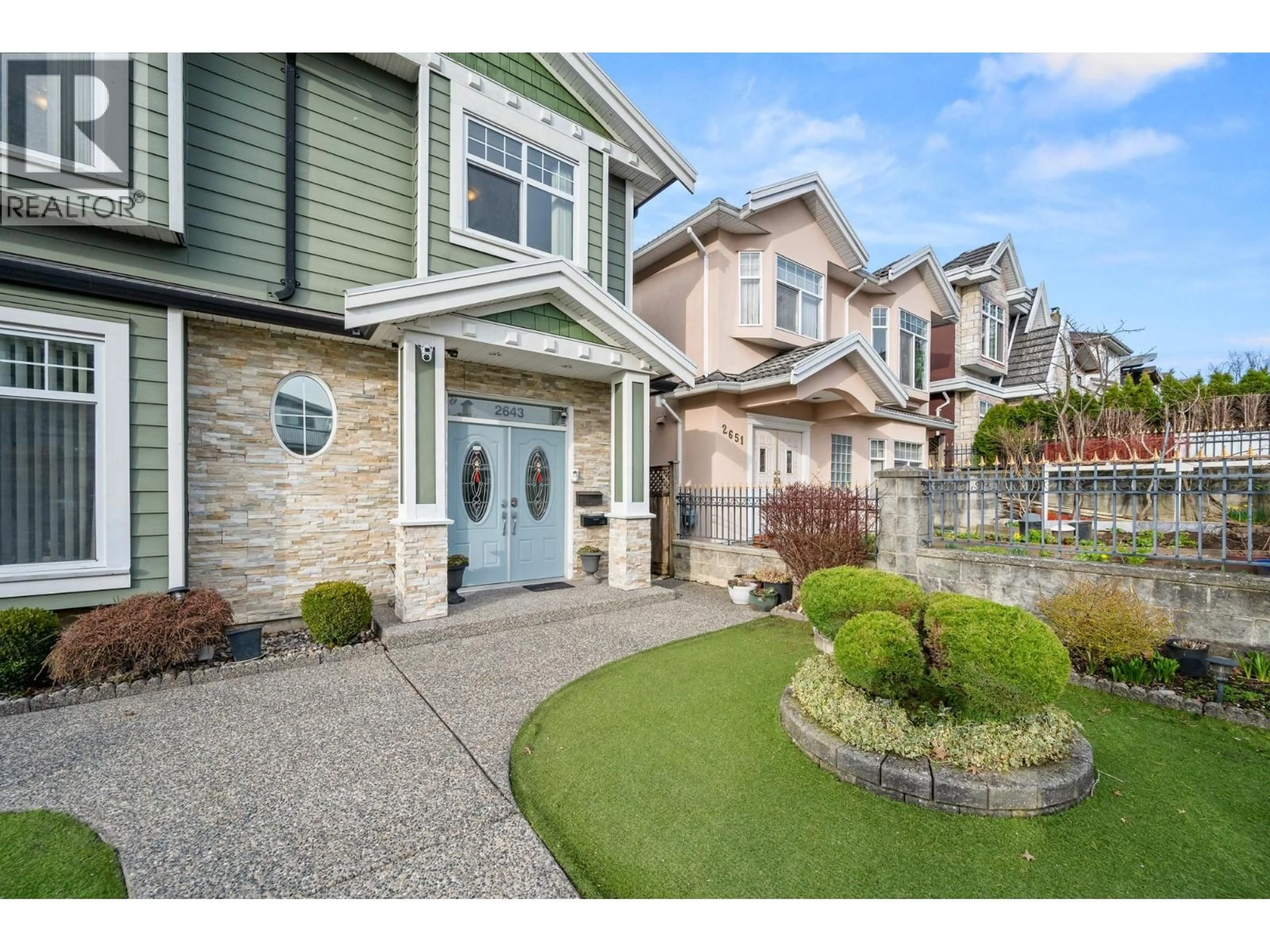 Unknown for 2643 8TH AVENUE, Vancouver British Columbia V5M1W4