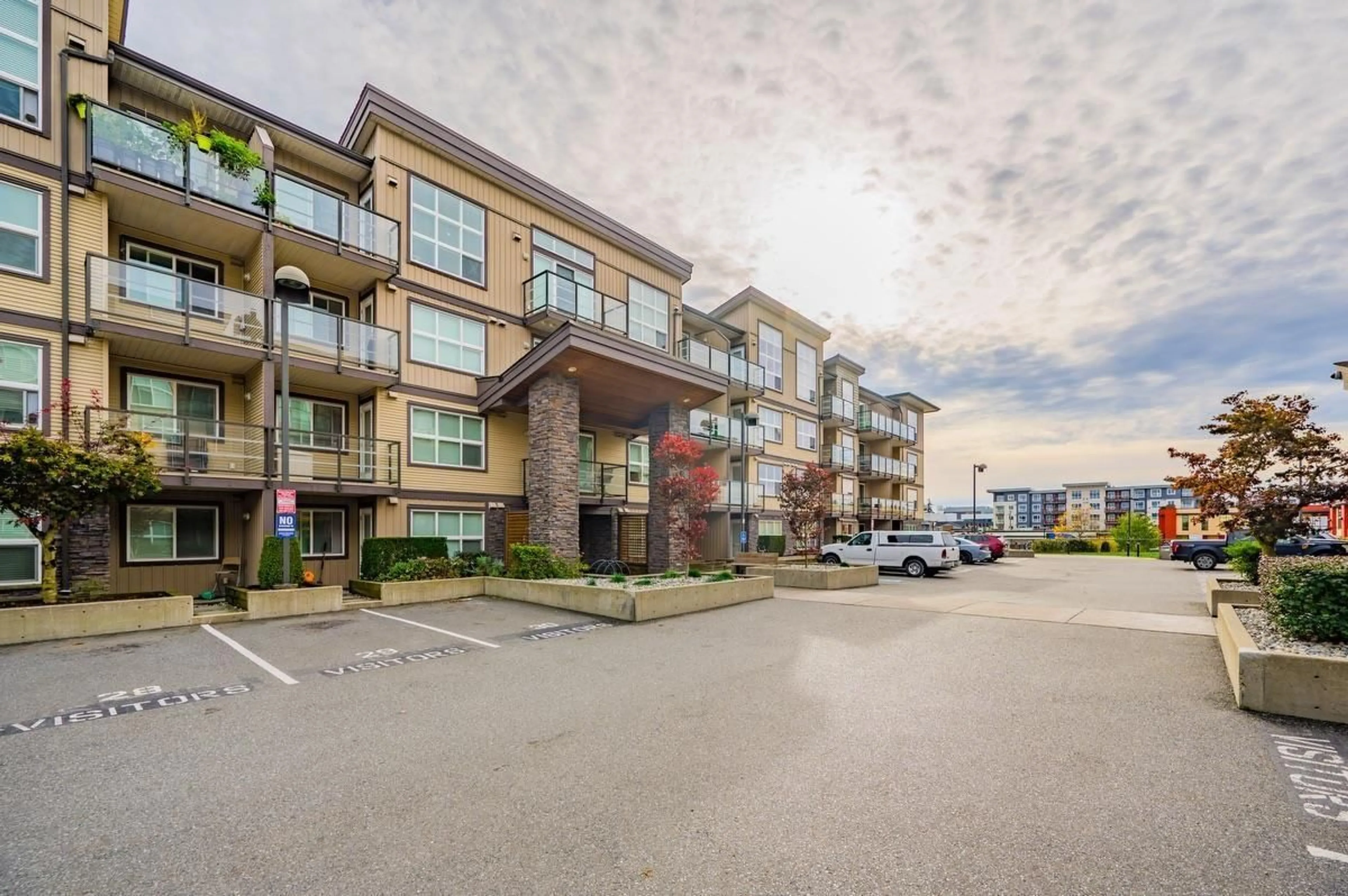 A pic from outside/outdoor area/front of a property/back of a property/a pic from drone, unknown for 213 - 30525 CARDINAL, Abbotsford British Columbia V2T0A8