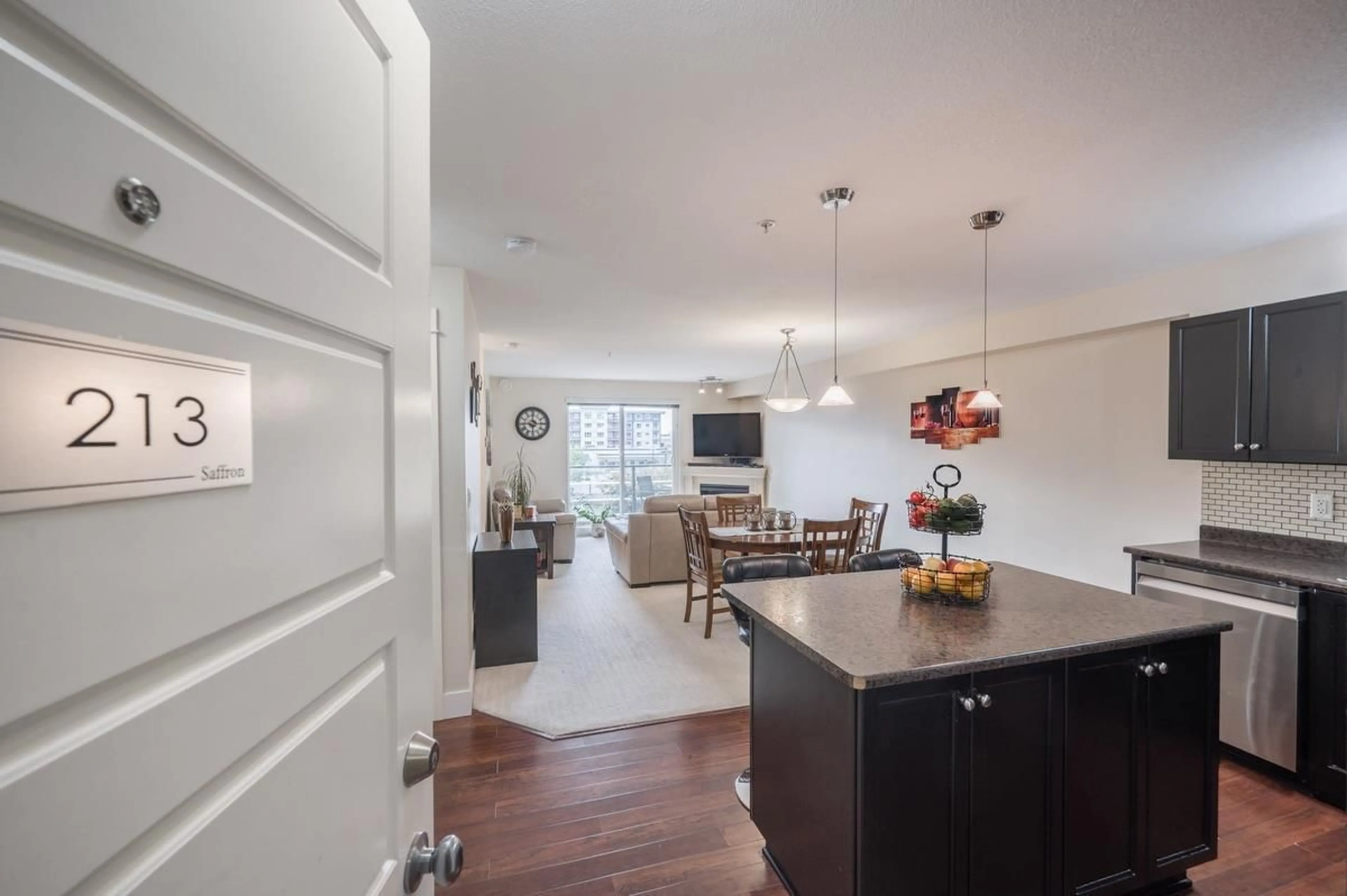 Open concept kitchen, unknown for 213 - 30525 CARDINAL, Abbotsford British Columbia V2T0A8