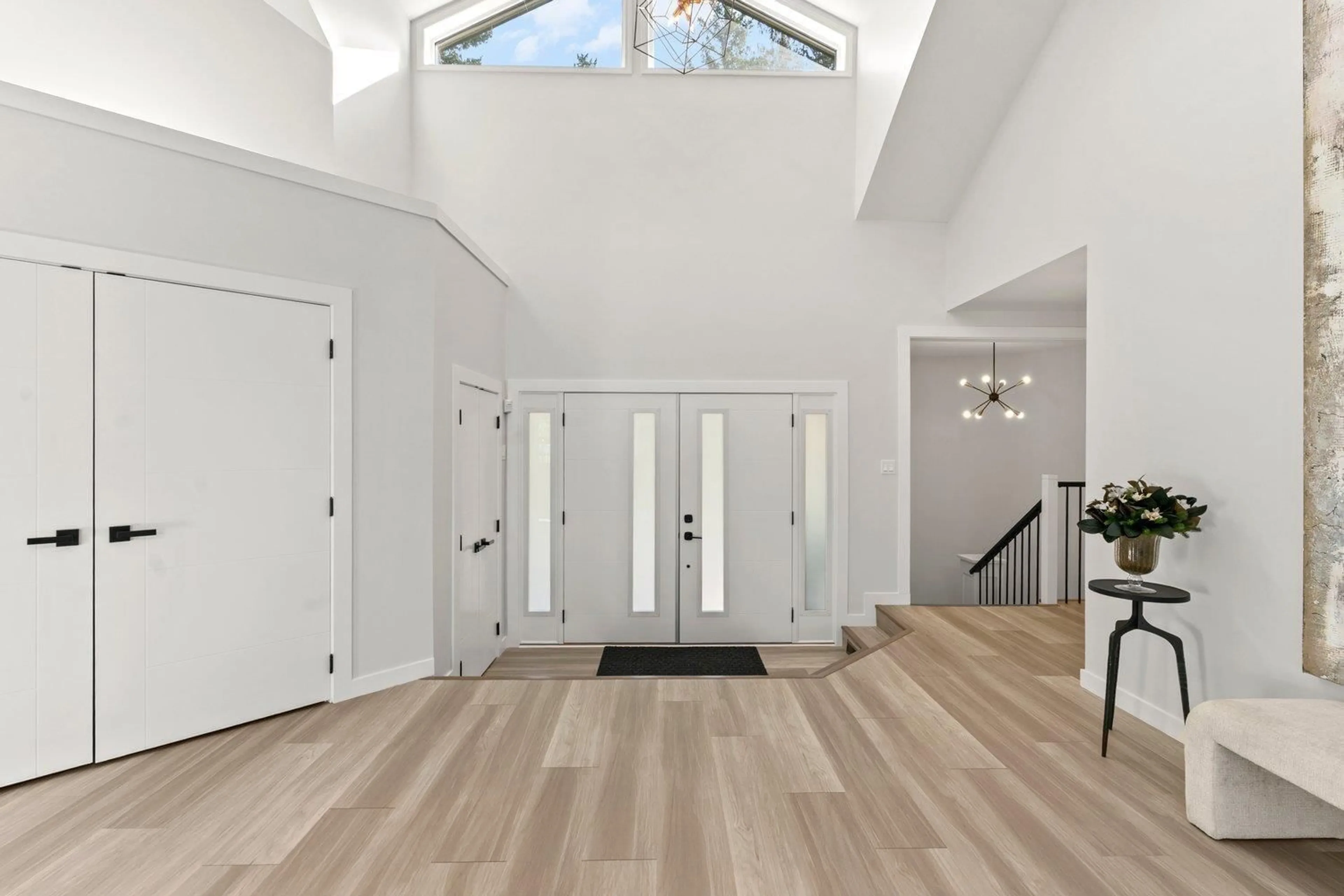 Indoor entryway for 41965 NIKADA DRIVE, Yarrow British Columbia V2R5H2
