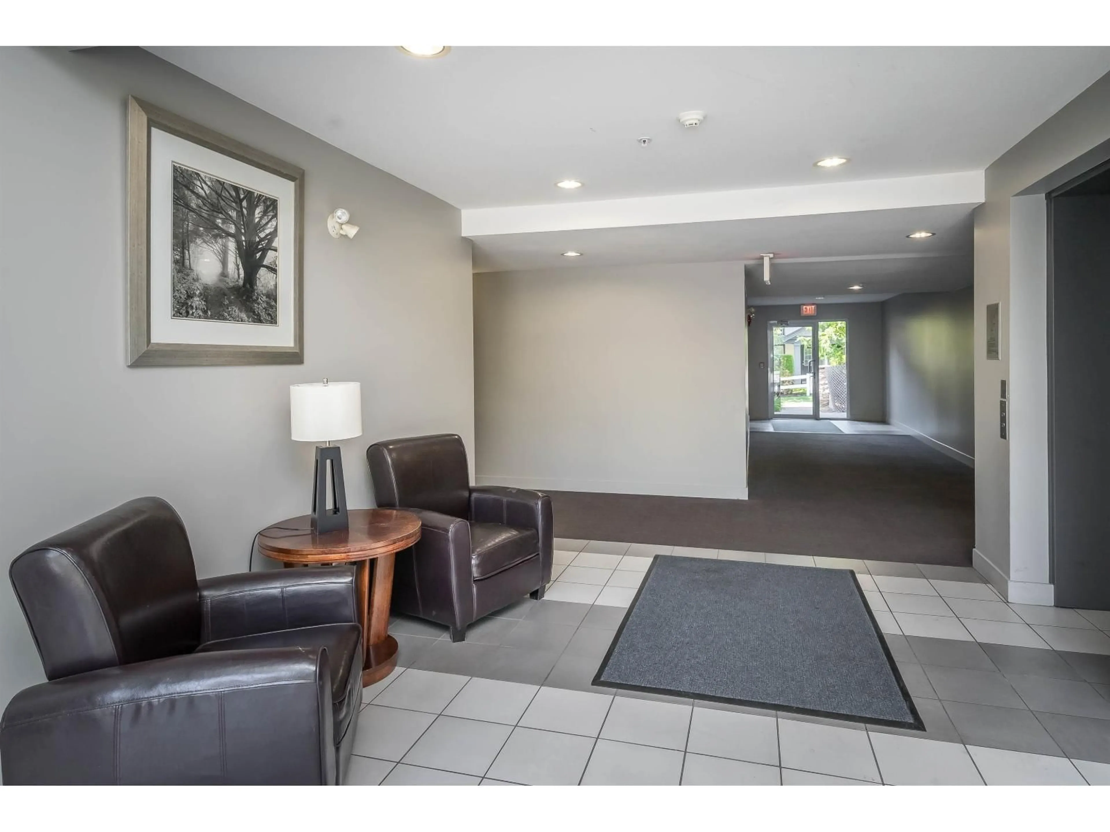 Lobby for 209 - 19320 65, Surrey British Columbia V4N0A3