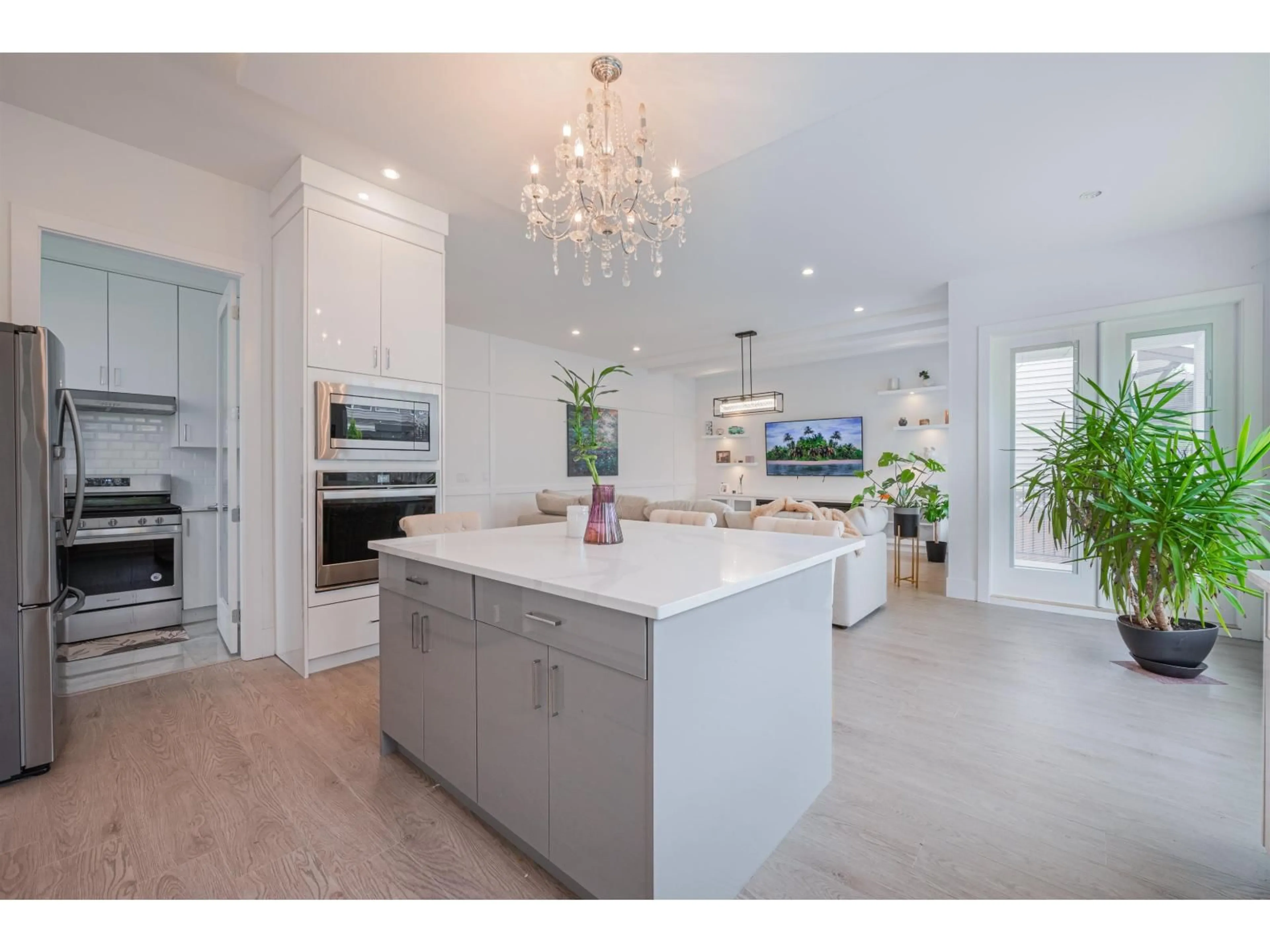 Open concept kitchen, ceramic/tile floor for 8357 209B, Langley British Columbia V2Y4K4