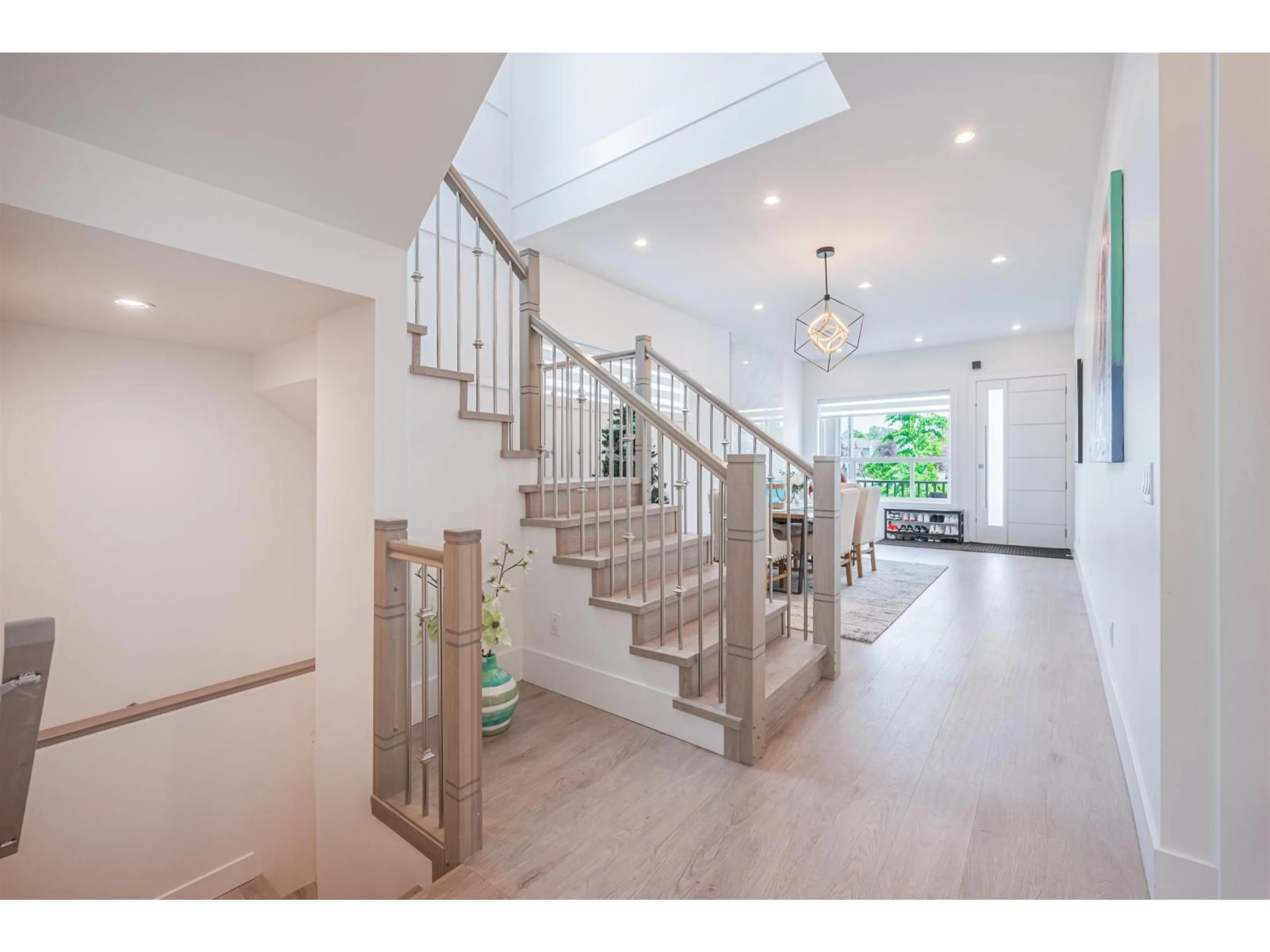Indoor foyer for 8357 209B, Langley British Columbia V2Y4K4