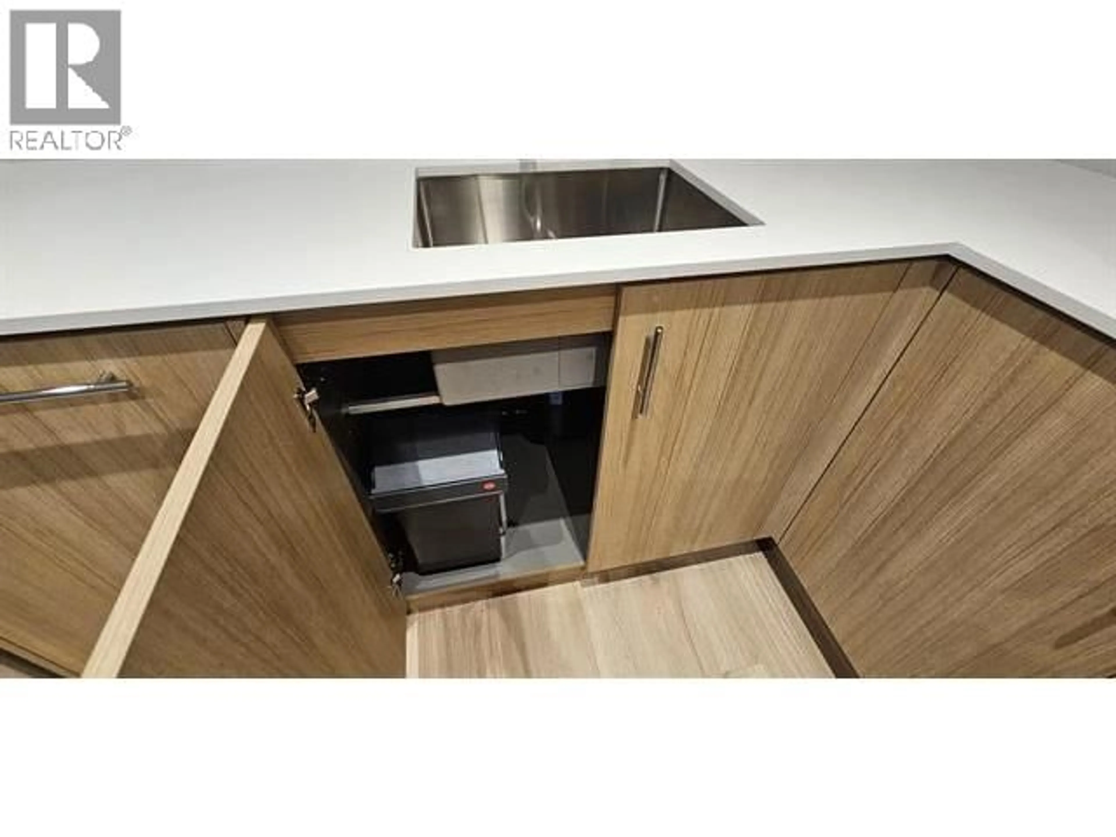 Standard kitchen, unknown for 208 - 6085 IRMIN STREET, Burnaby British Columbia V5J0J7