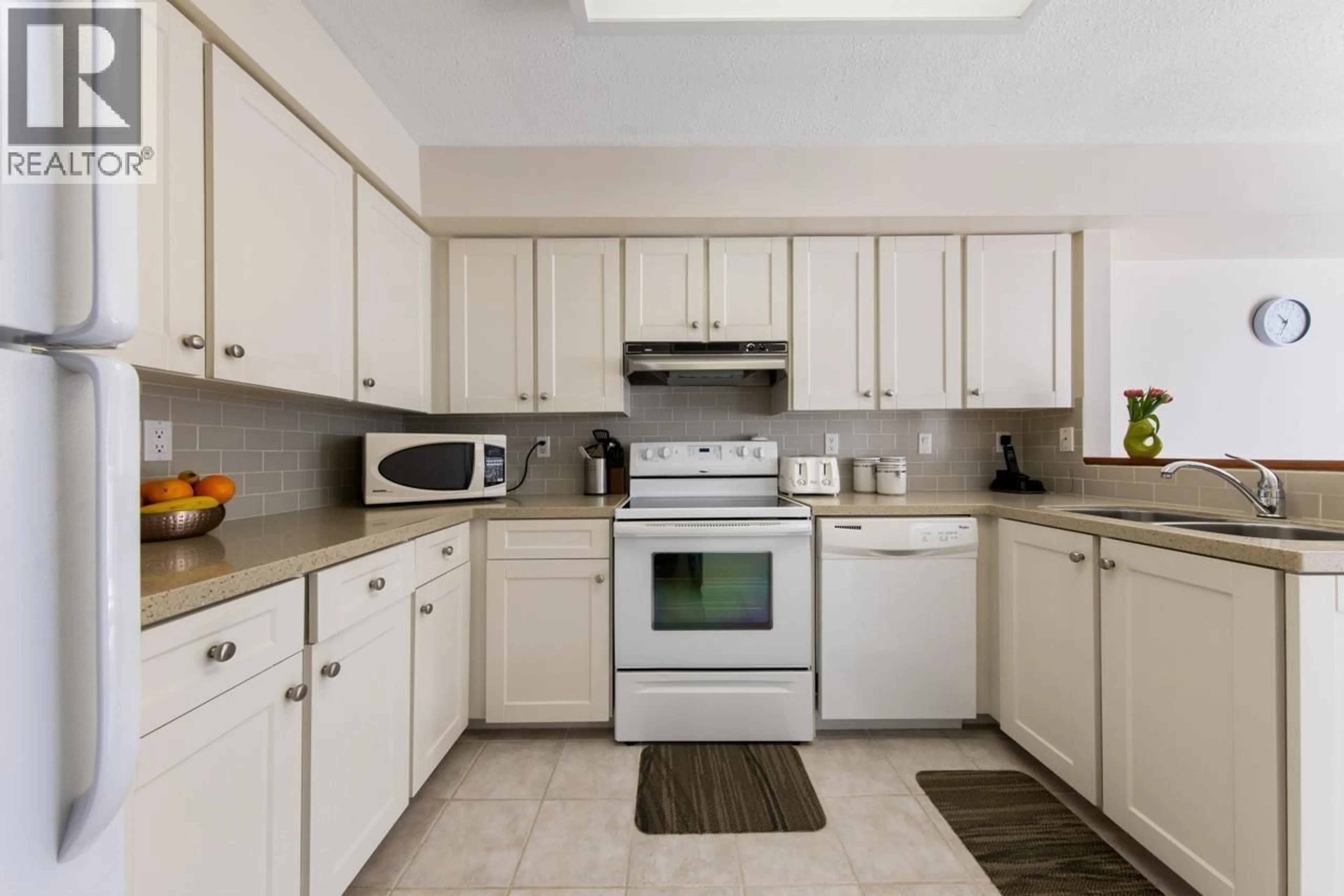Standard kitchen, ceramic/tile floor for 202 - 4885 53 STREET, Delta British Columbia V4K2Z3