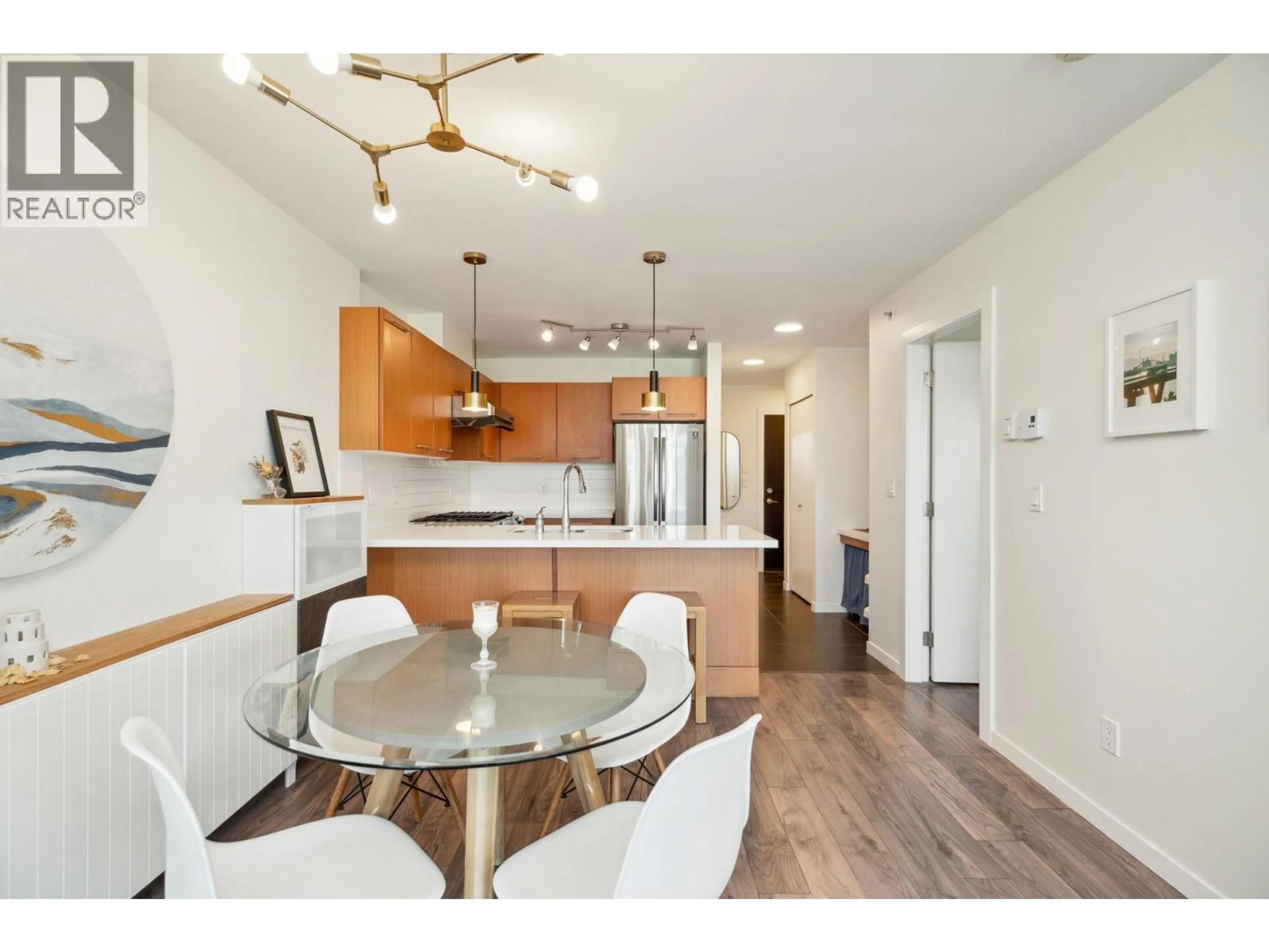 Open concept kitchen, wood/laminate floor for 2905 - 2133 DOUGLAS ROAD, Burnaby British Columbia V5C0E9